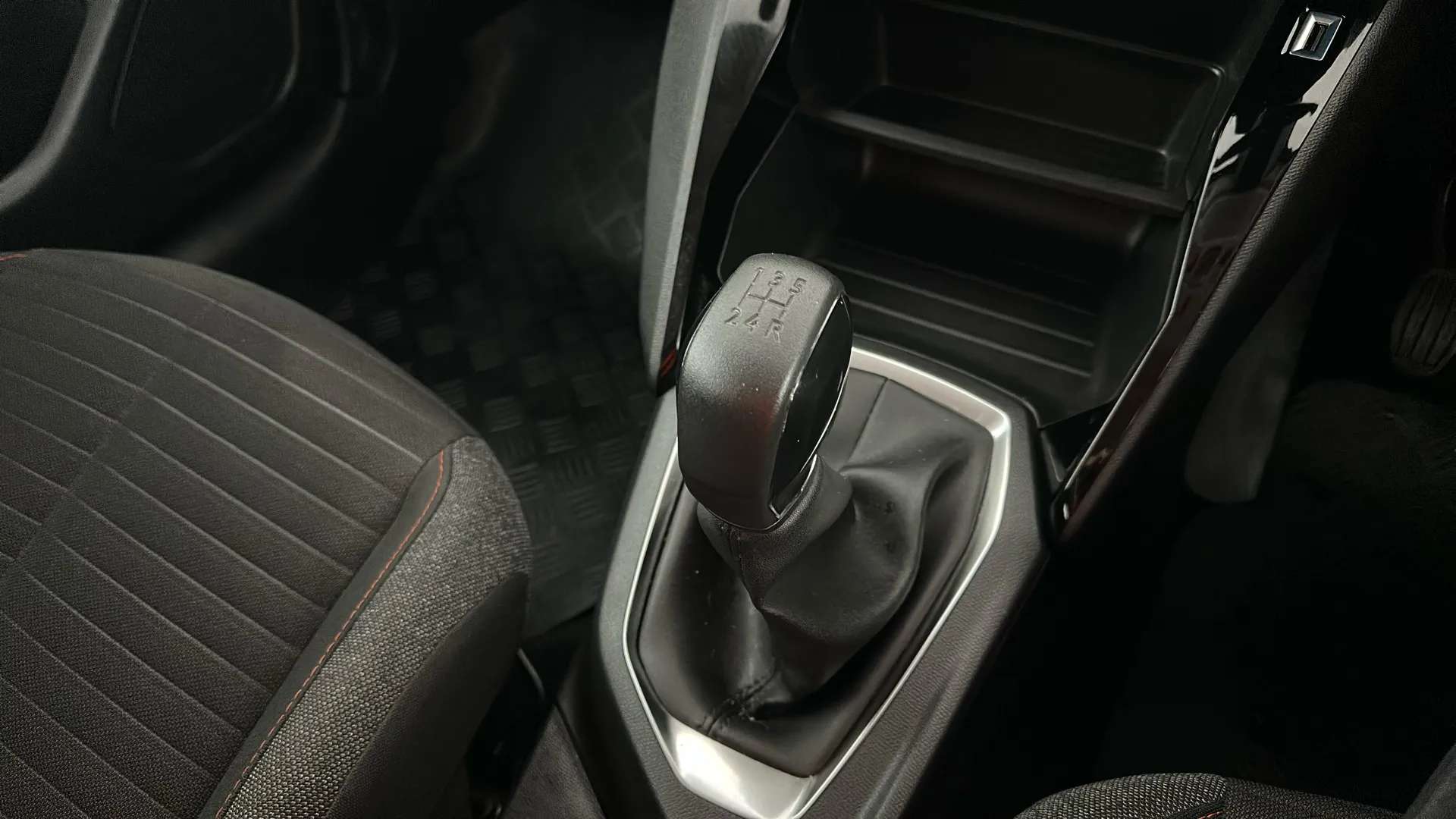 2020 PEUGEOT 208 2020 PEUGEOT 208