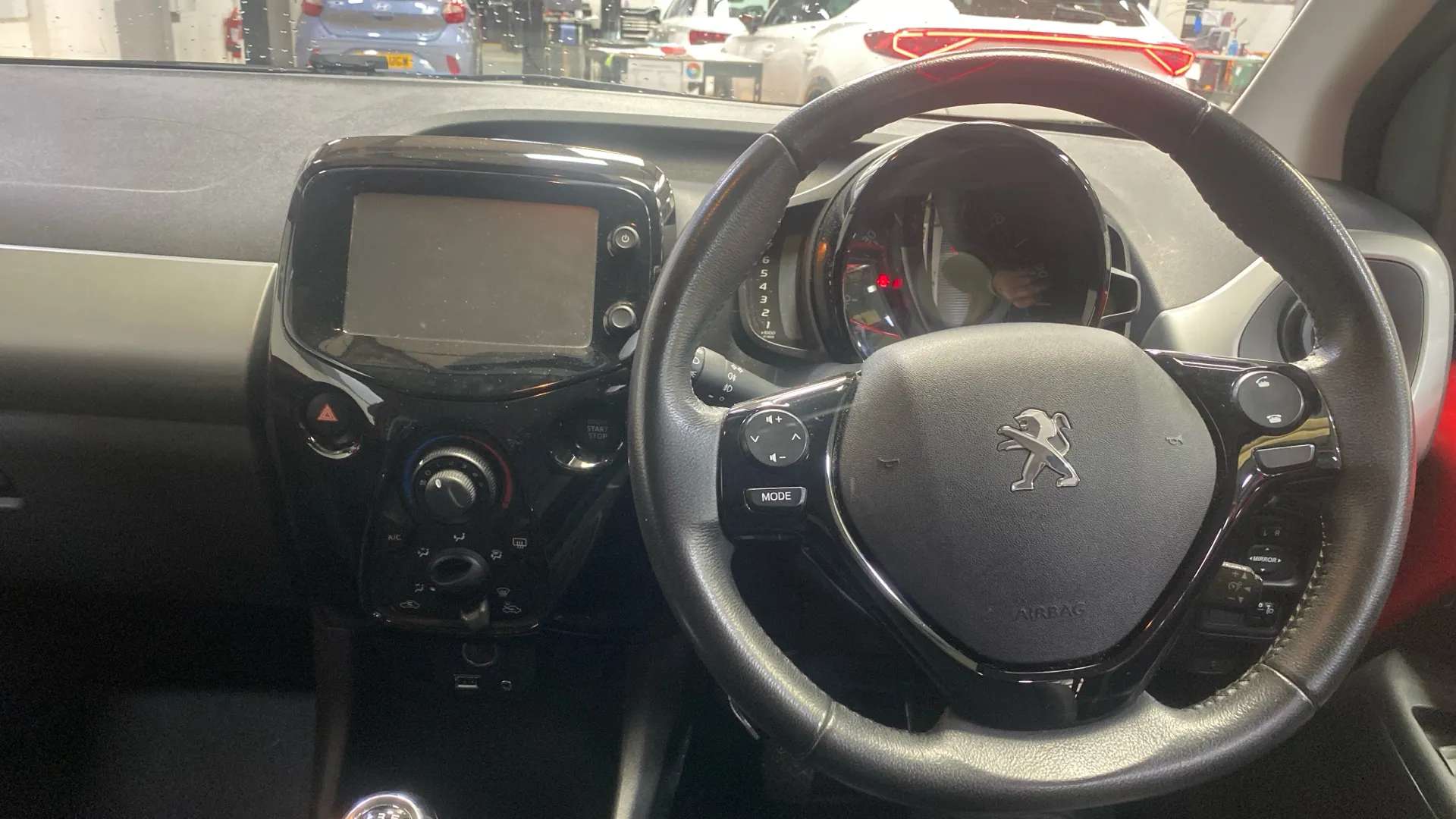 2017 PEUGEOT 108 2017 PEUGEOT 108