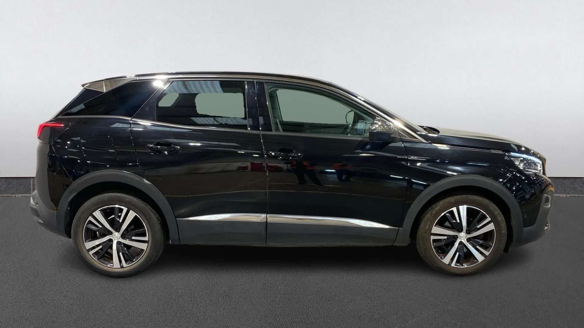 A 2018 PEUGEOT 3008 1.2 PureTech Allure A 2018 PEUGEOT 3008 1.2 PureTech Allure
