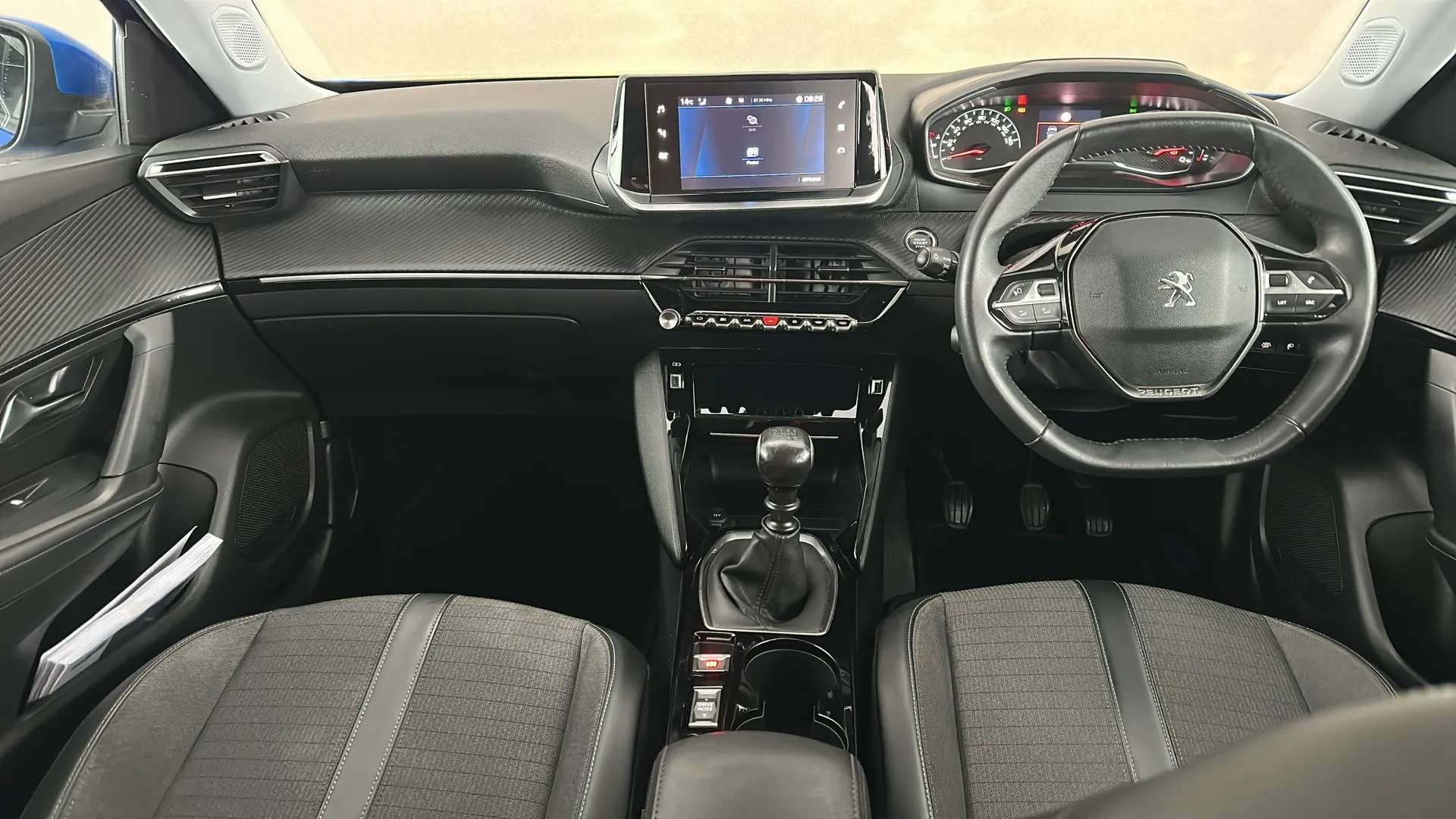 2021 PEUGEOT 2008 2021 PEUGEOT 2008
