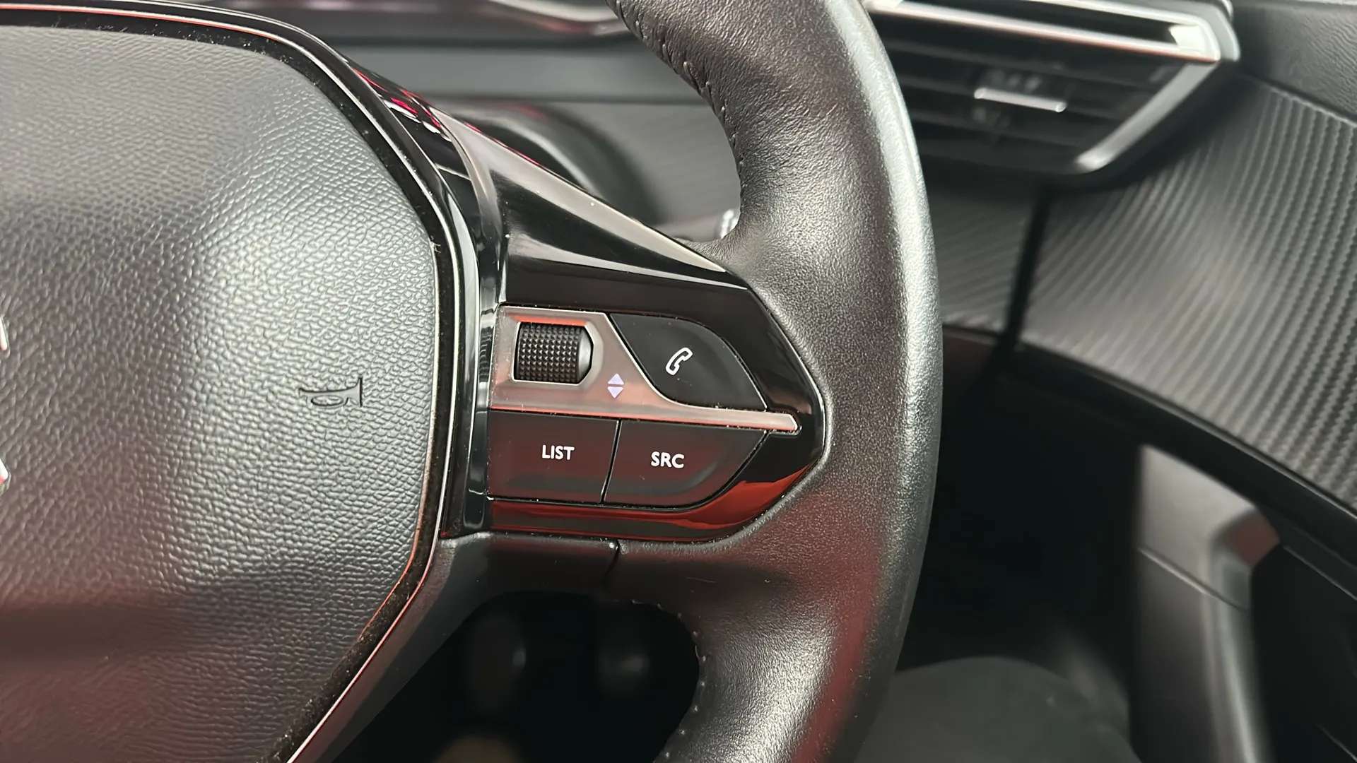 2021 PEUGEOT 2008 2021 PEUGEOT 2008
