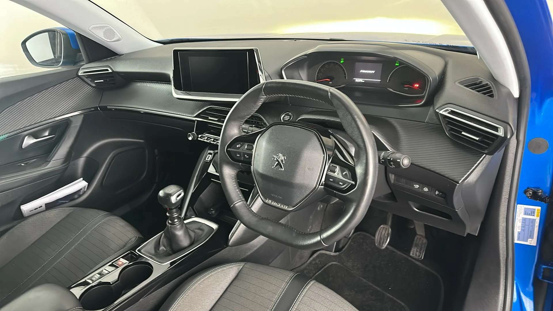 2021 PEUGEOT 2008 2021 PEUGEOT 2008