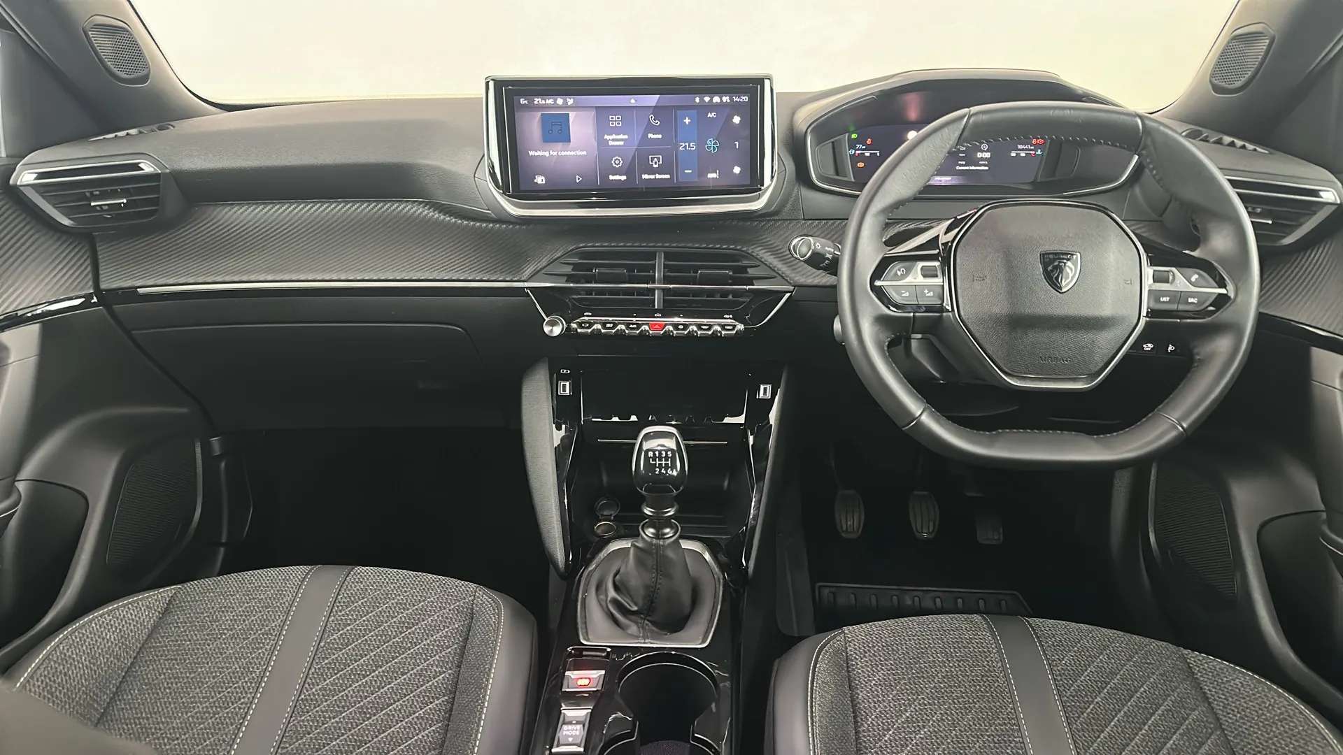 2024 PEUGEOT 2008 2024 PEUGEOT 2008