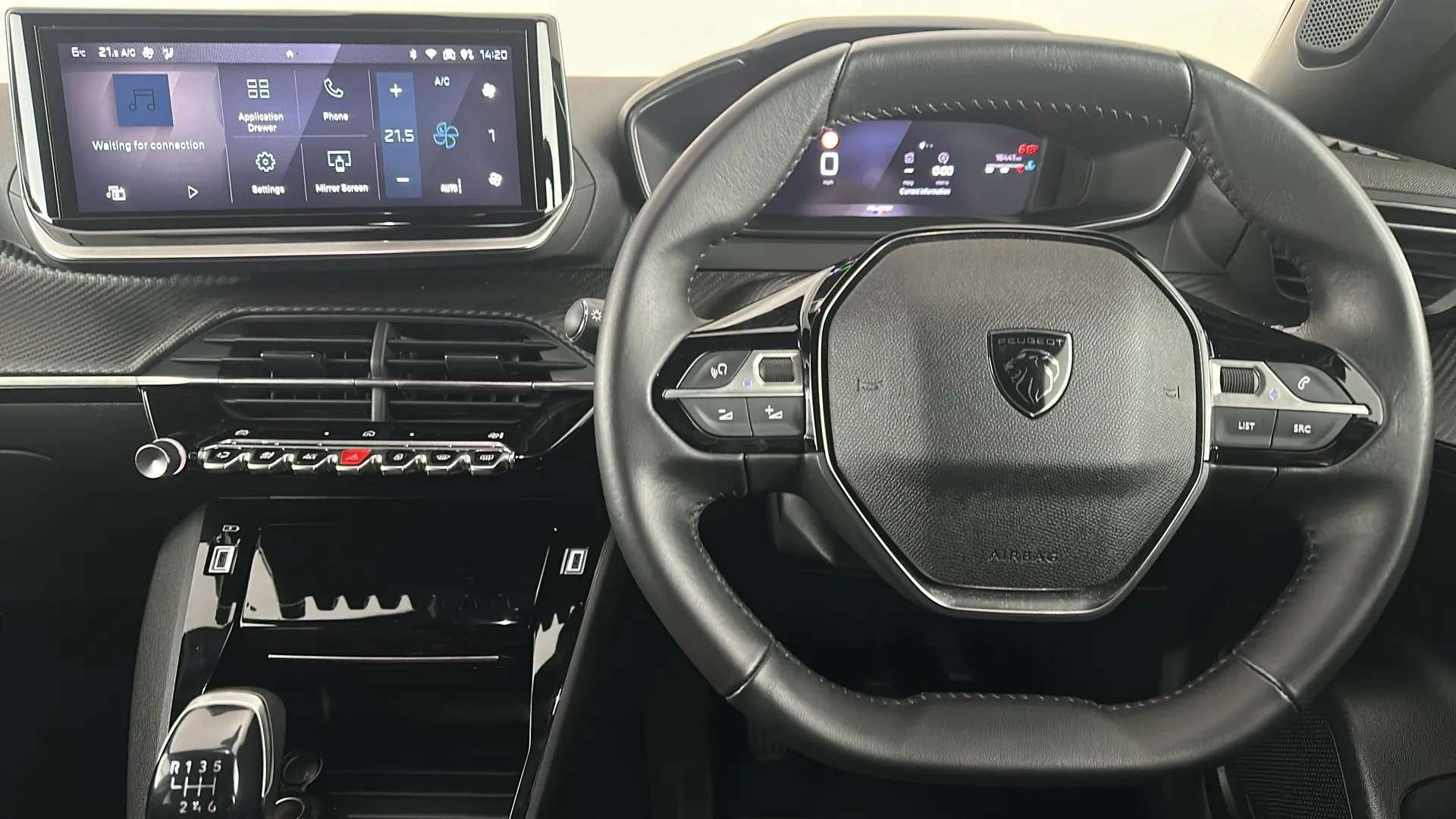 2024 PEUGEOT 2008 2024 PEUGEOT 2008