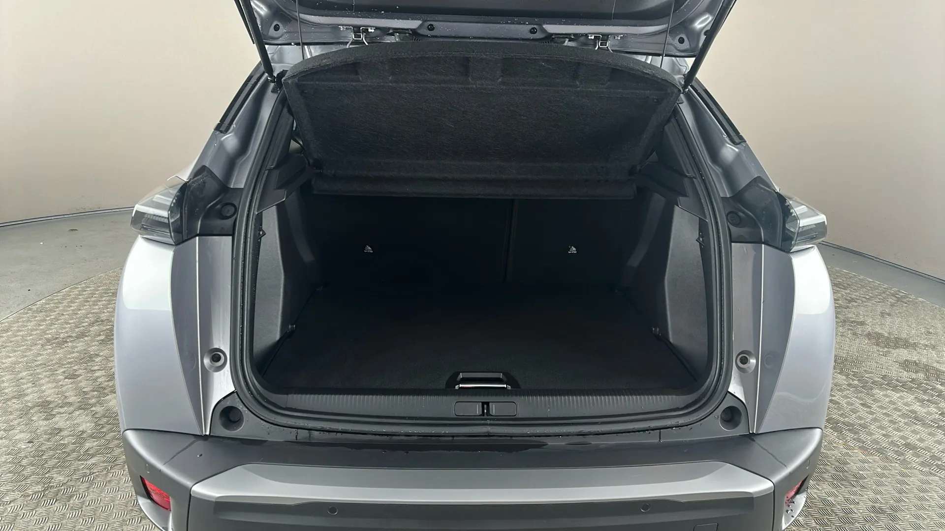 2024 PEUGEOT 2008 2024 PEUGEOT 2008