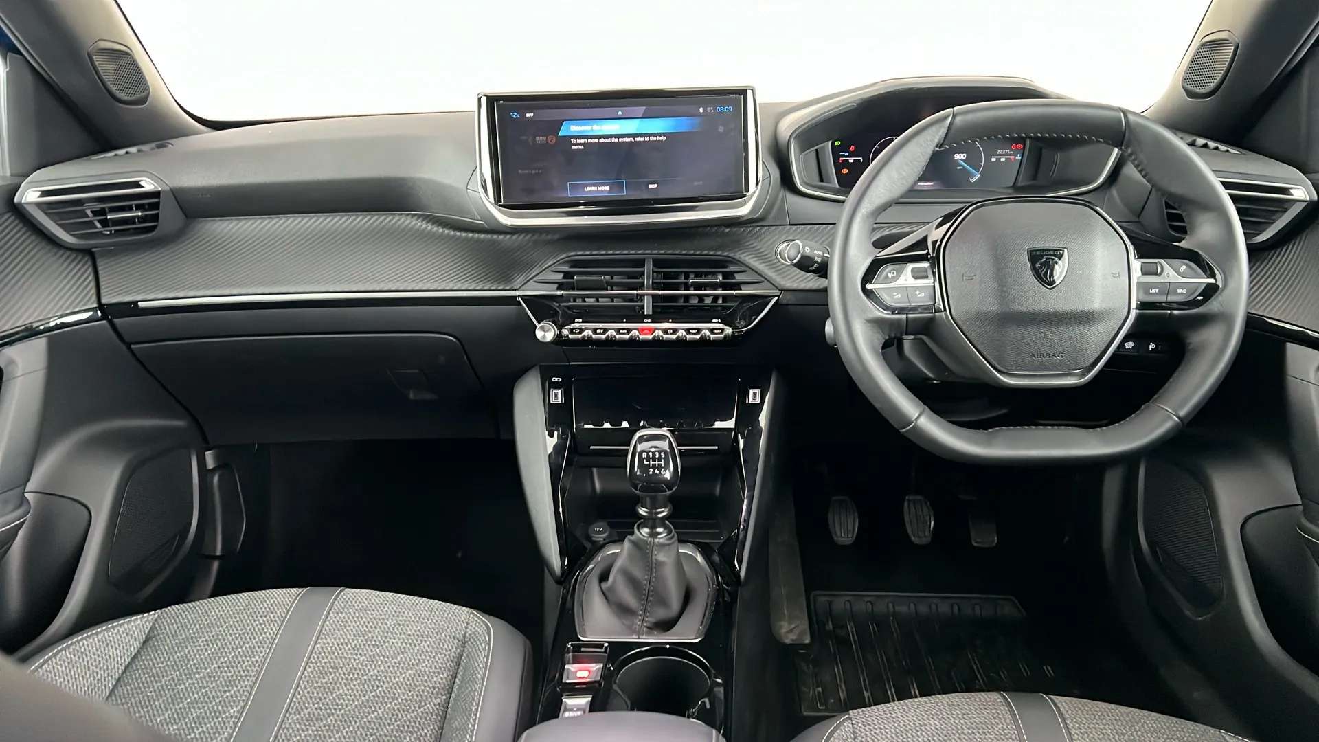 2024 PEUGEOT 2008 2024 PEUGEOT 2008