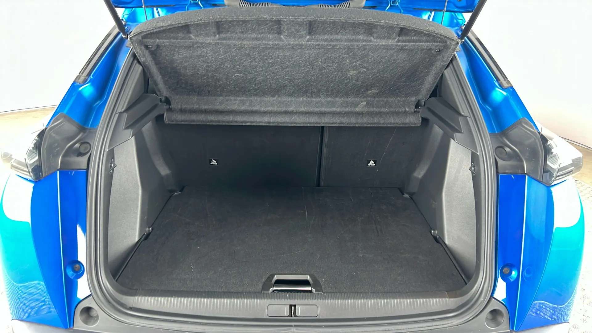 2024 PEUGEOT 2008 2024 PEUGEOT 2008