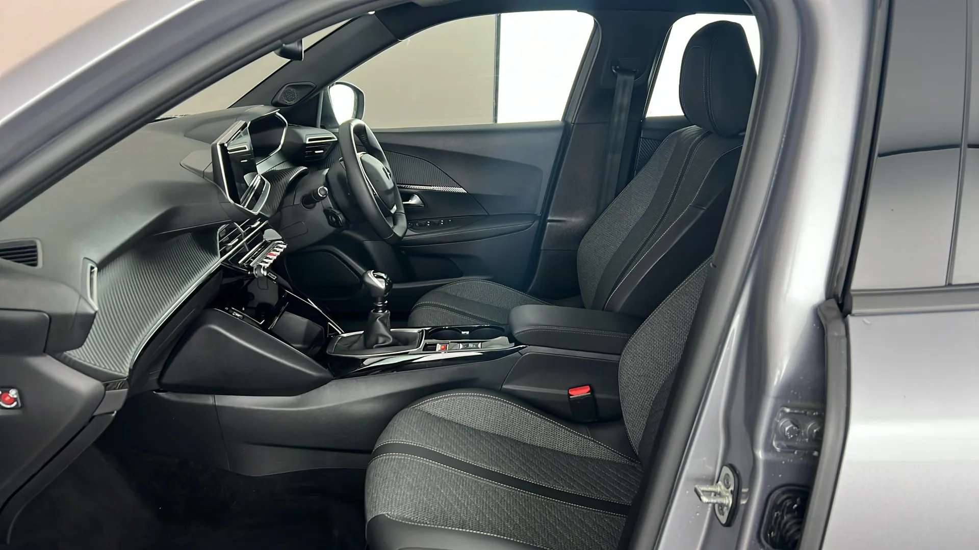 2024 PEUGEOT 2008 2024 PEUGEOT 2008