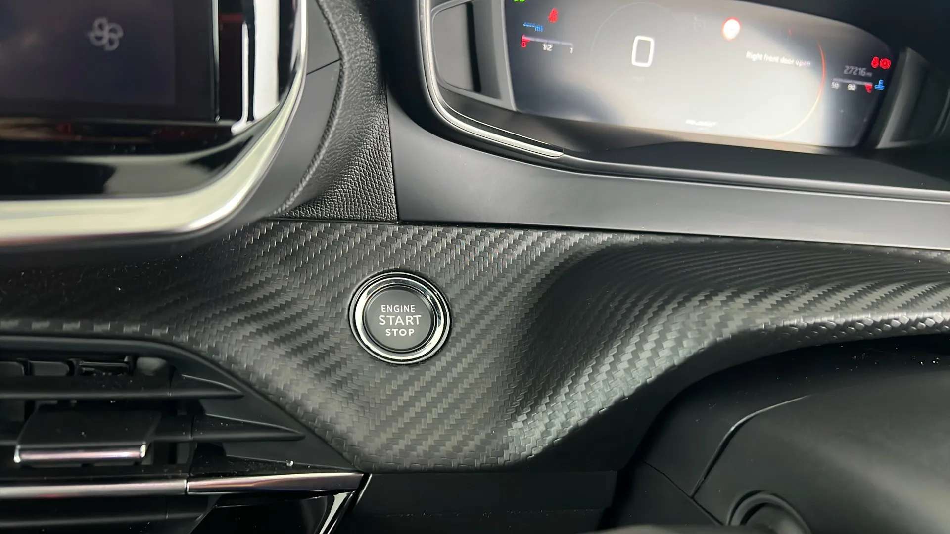 2024 PEUGEOT 2008 2024 PEUGEOT 2008