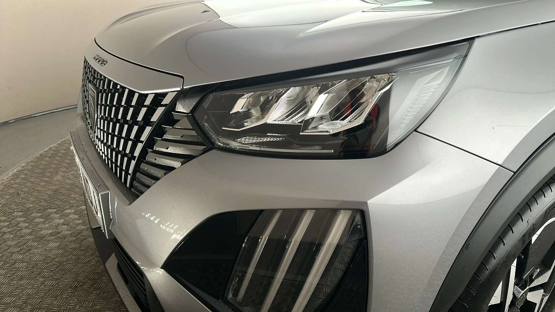 2024 PEUGEOT 2008 2024 PEUGEOT 2008