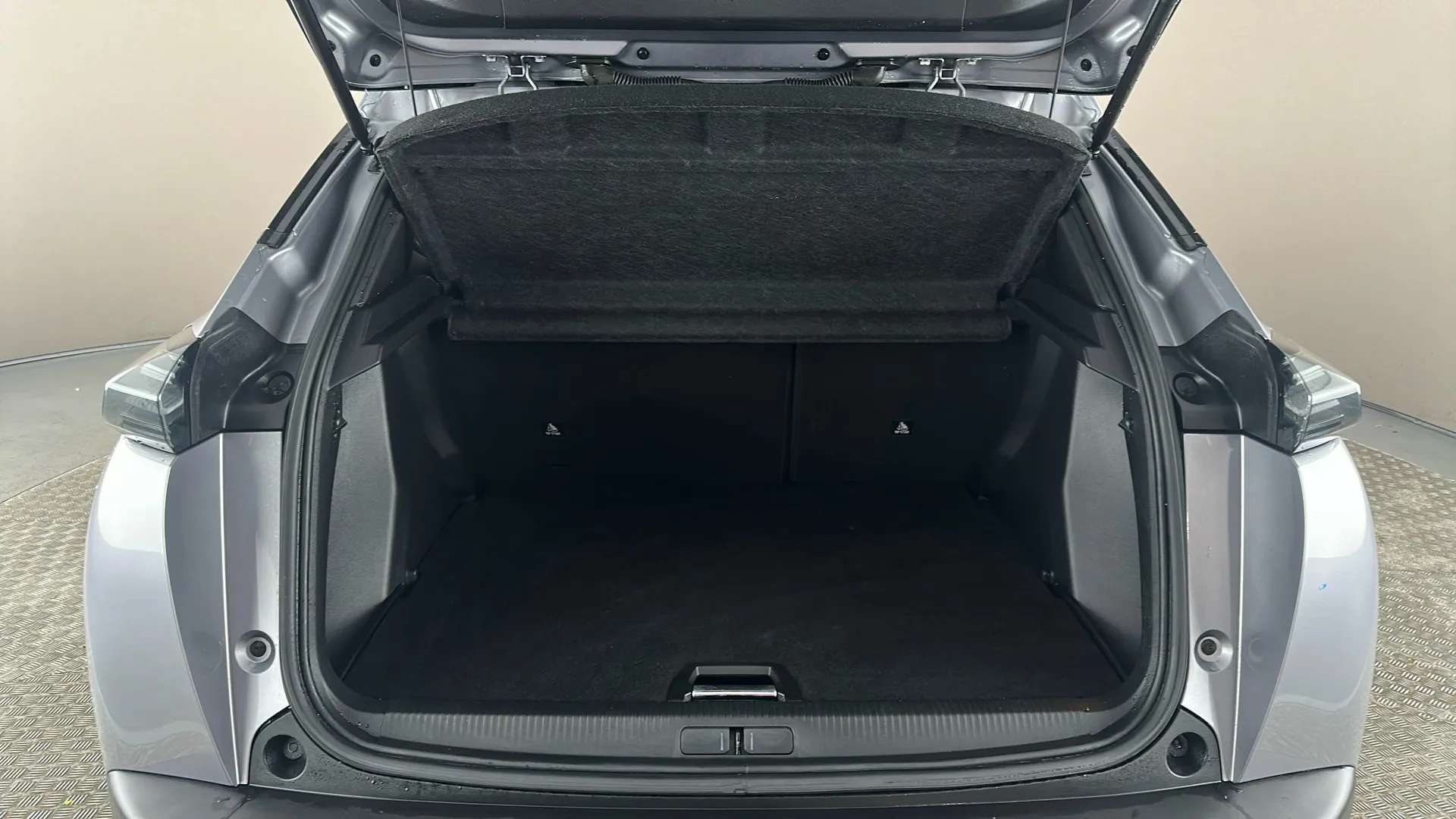 2024 PEUGEOT 2008 2024 PEUGEOT 2008