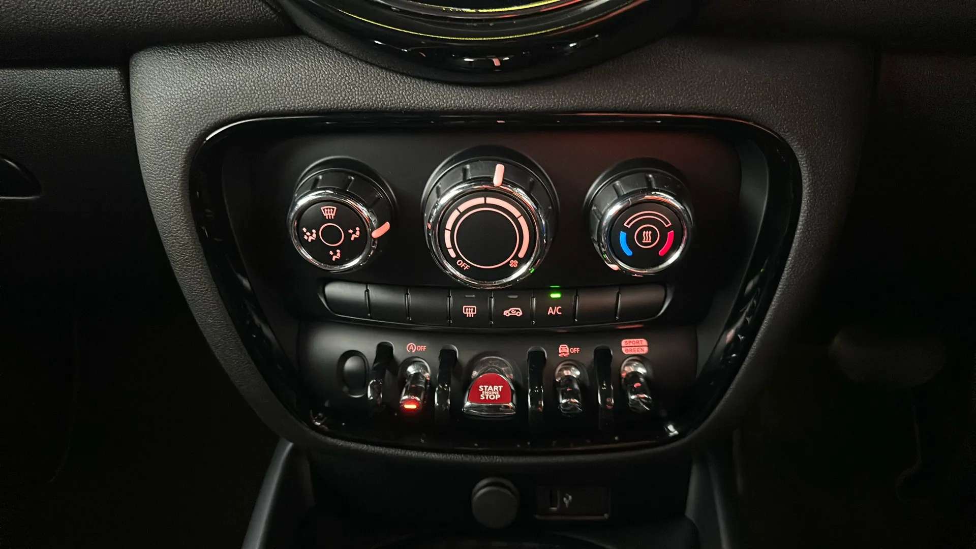 2022 MINI CLUBMAN 2022 MINI CLUBMAN