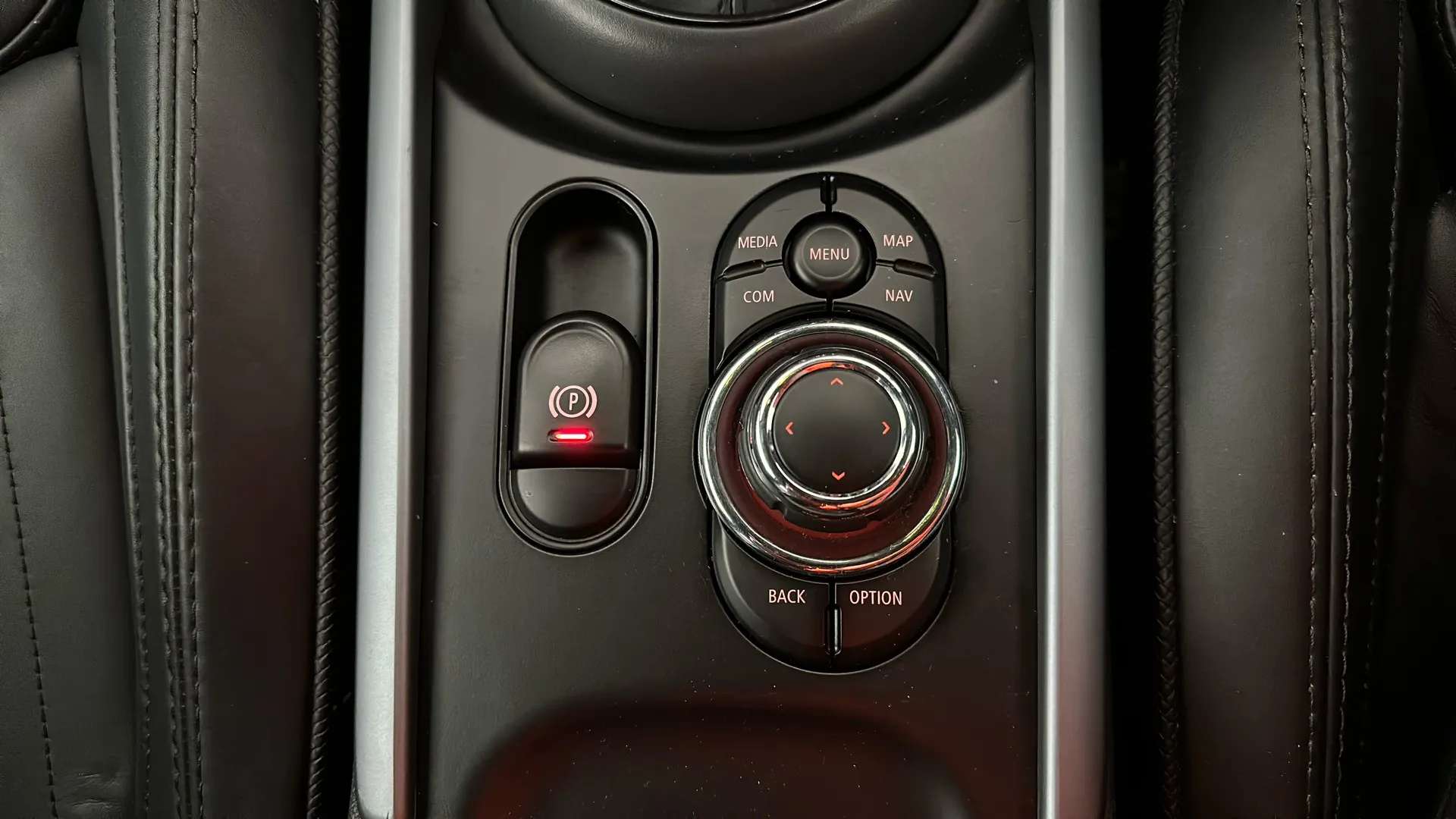 2022 MINI CLUBMAN 2022 MINI CLUBMAN