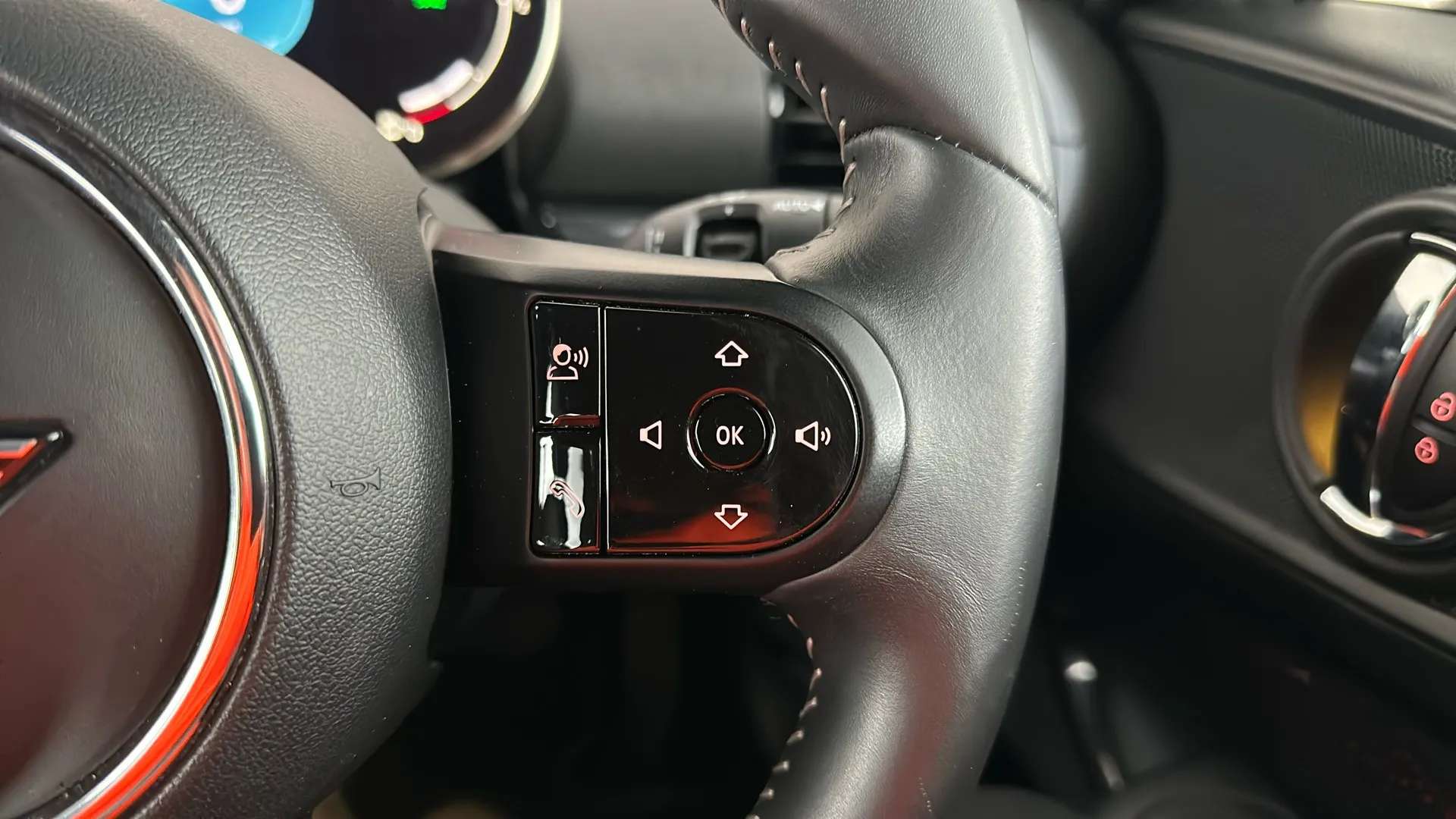 2022 MINI CLUBMAN 2022 MINI CLUBMAN