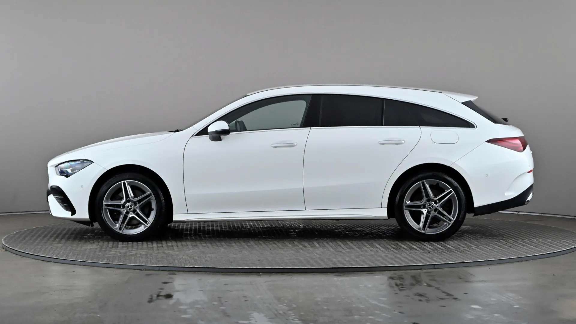 A 2024 MERCEDES-BENZ CLA CLASS CLA 250e AMG Line Executive Tip Auto A 2024 MERCEDES-BENZ CLA CLASS CLA 250e AMG Line Executive Tip Auto