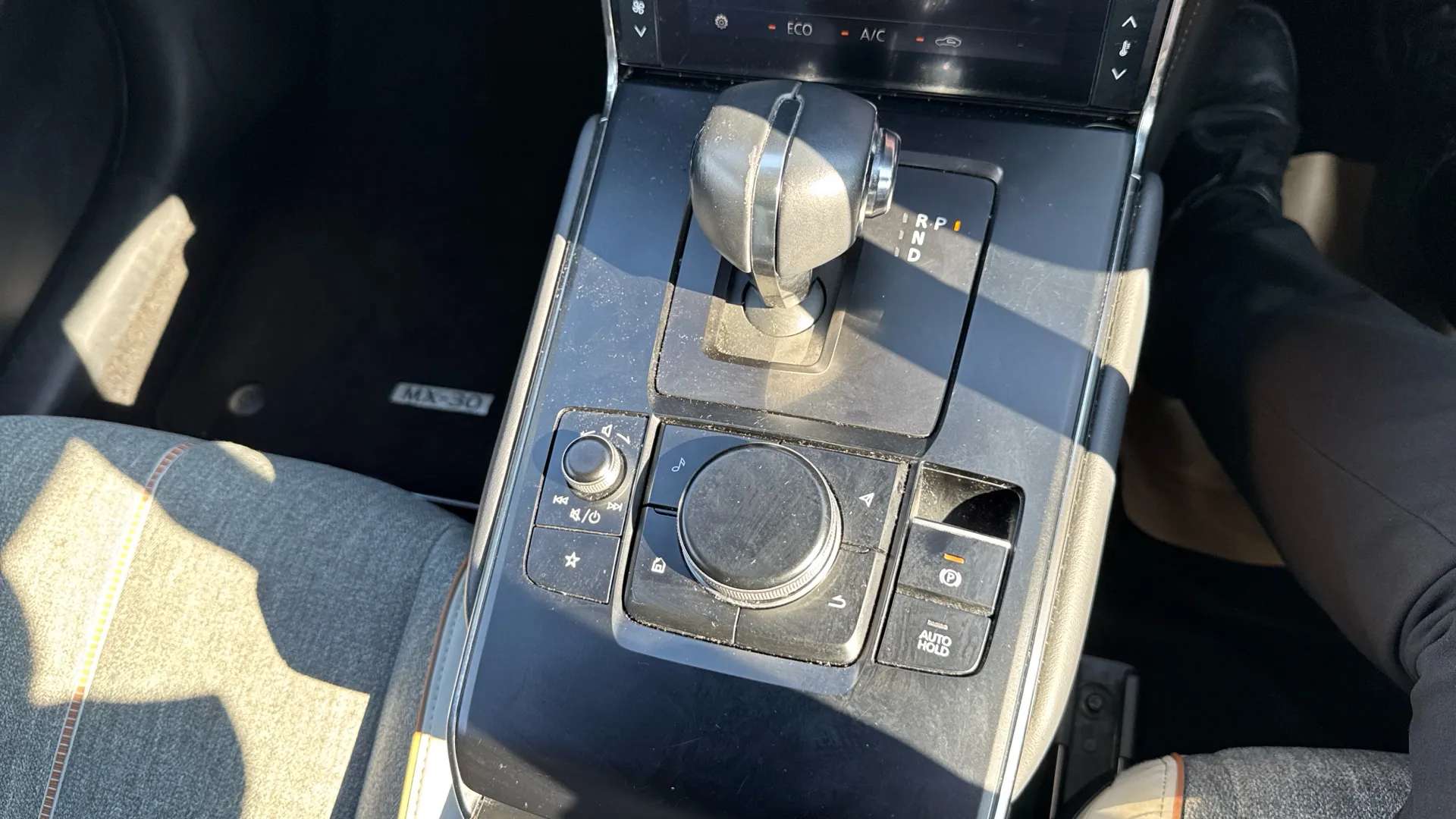 2021 MAZDA MX-30 2021 MAZDA MX-30