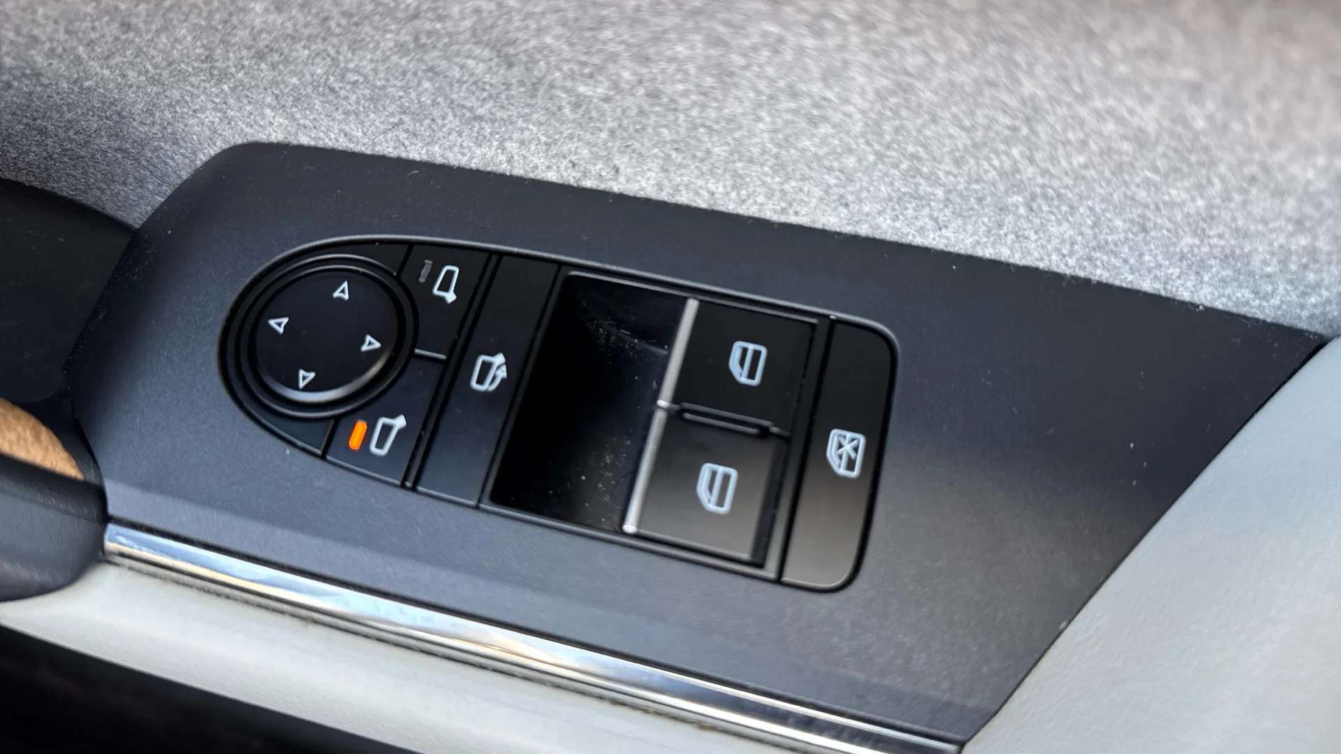 2021 MAZDA MX-30 2021 MAZDA MX-30