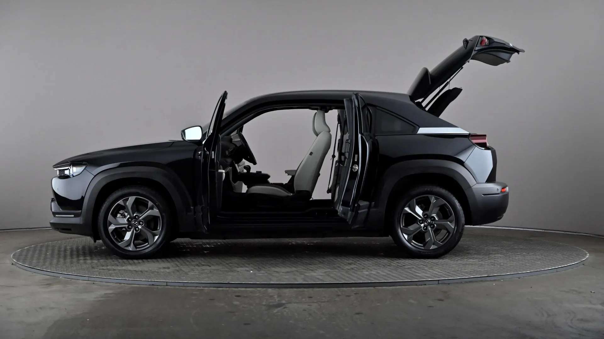 2021 MAZDA MX-30 2021 MAZDA MX-30