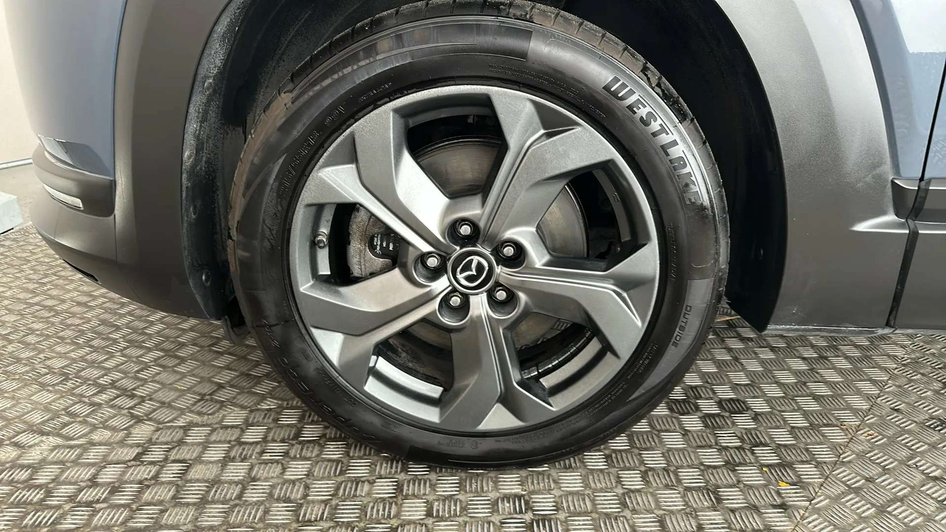 2021 MAZDA MX-30 2021 MAZDA MX-30