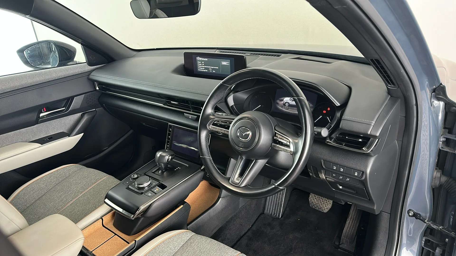 2021 MAZDA MX-30 2021 MAZDA MX-30