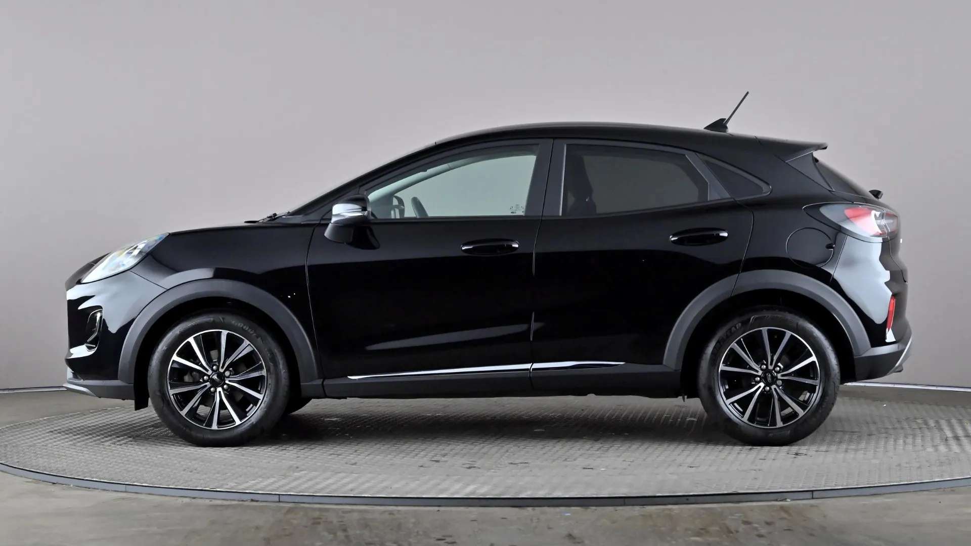 A 2023 FORD PUMA 1.0 EcoBoost Hybrid mHEV 155 Titanium A 2023 FORD PUMA 1.0 EcoBoost Hybrid mHEV 155 Titanium