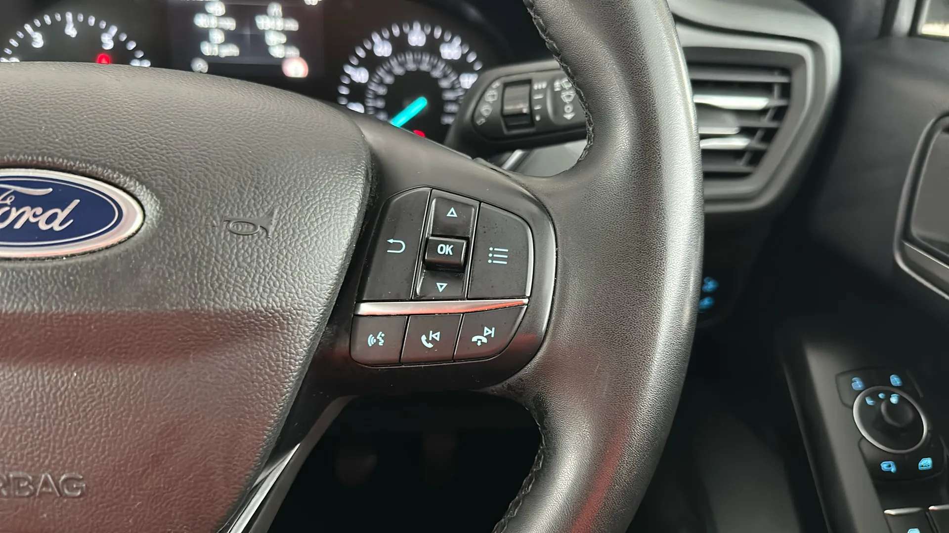 2023 FORD FOCUS 2023 FORD FOCUS