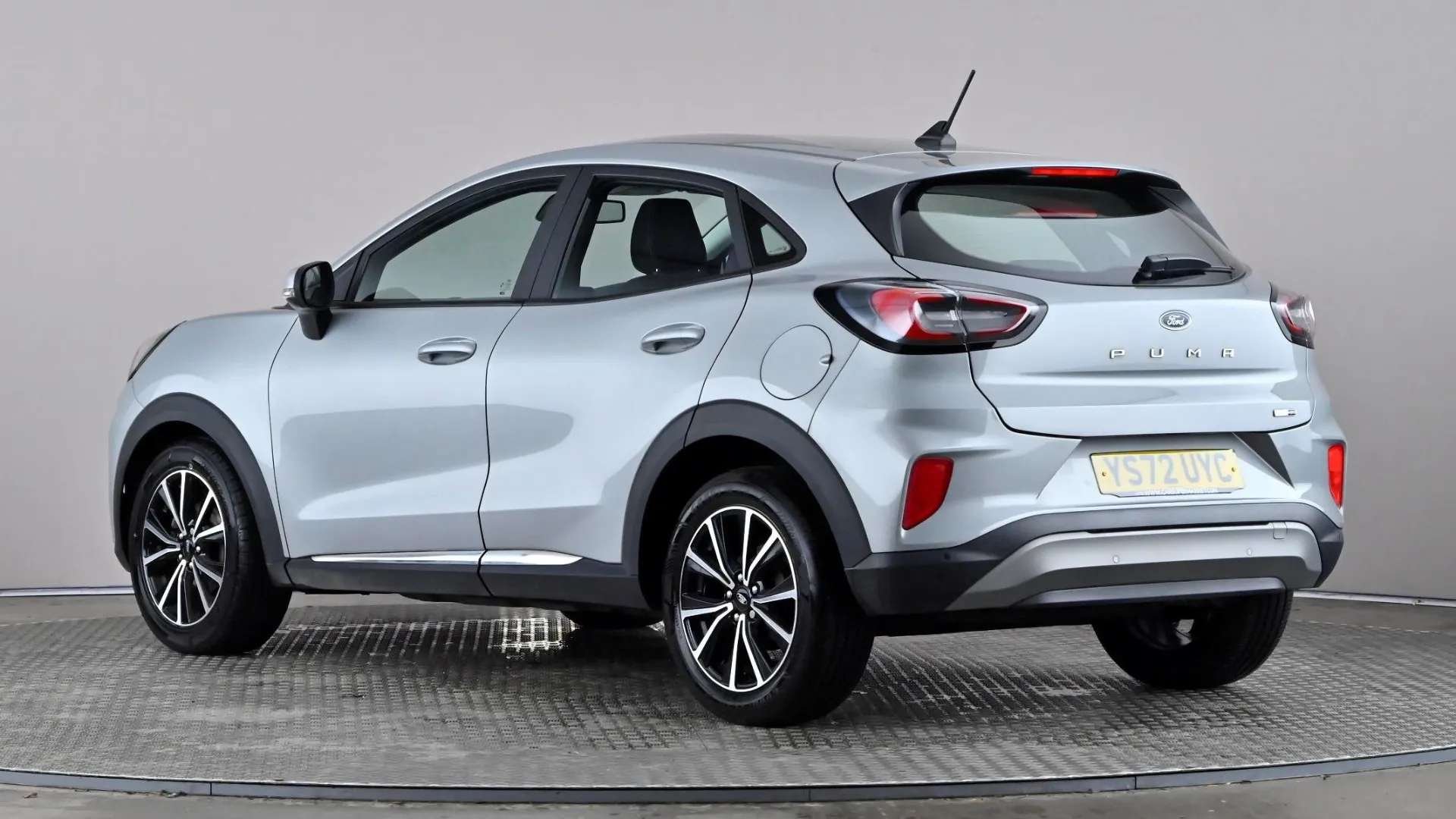 A 2022 FORD PUMA 1.0 EcoBoost Hybrid mHEV 155 Titanium A 2022 FORD PUMA 1.0 EcoBoost Hybrid mHEV 155 Titanium