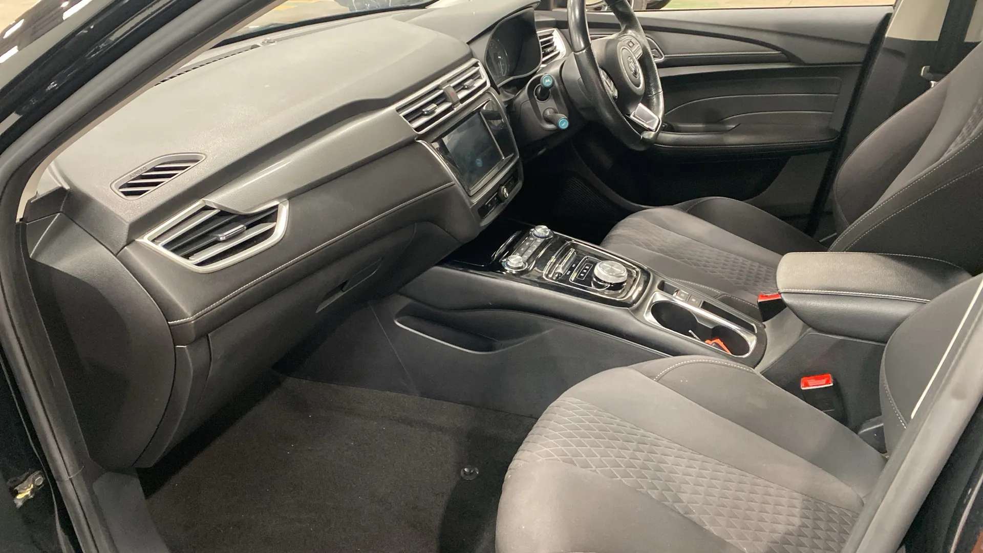 2022 MG MOTOR UK MG5 2022 MG MOTOR UK MG5