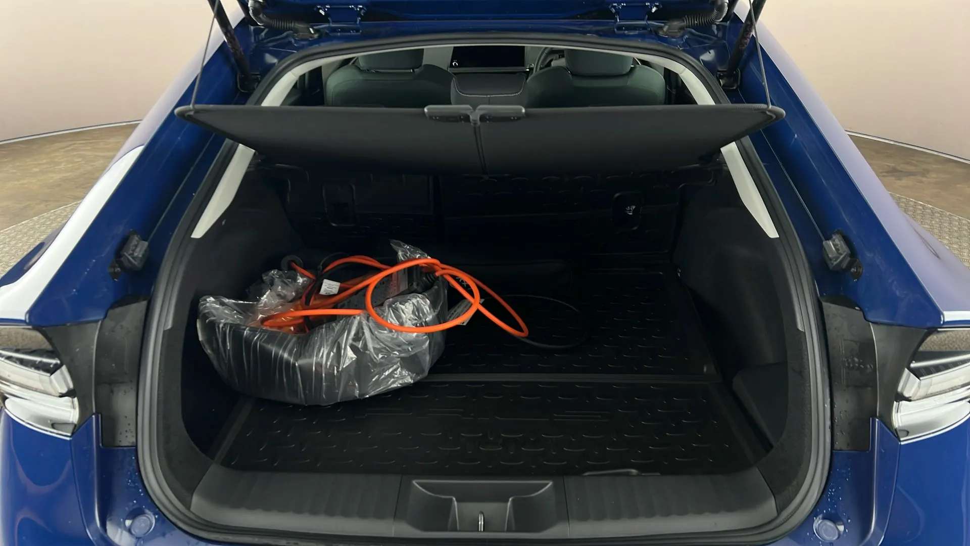 2025 TOYOTA PRIUS 2025 TOYOTA PRIUS