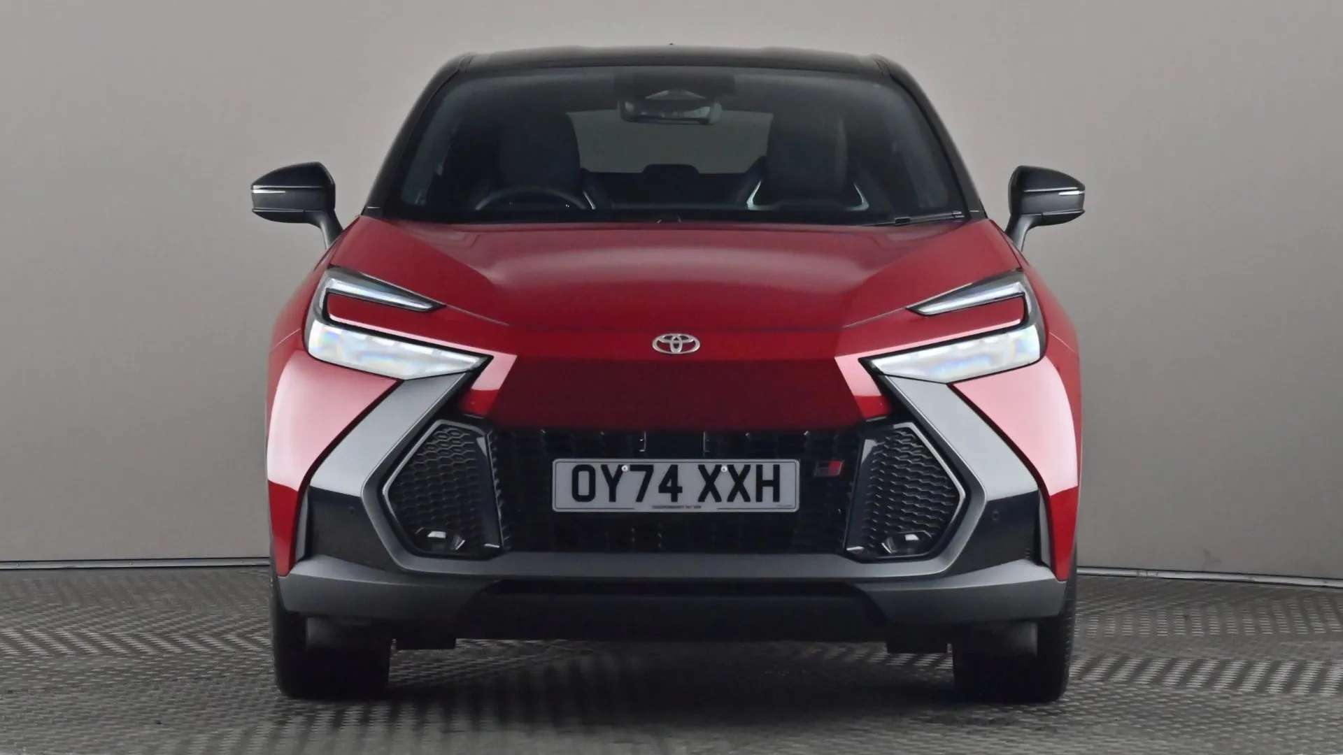 A 2024 TOYOTA C-HR 2.0 PHEV GR Sport CVT A 2024 TOYOTA C-HR 2.0 PHEV GR Sport CVT