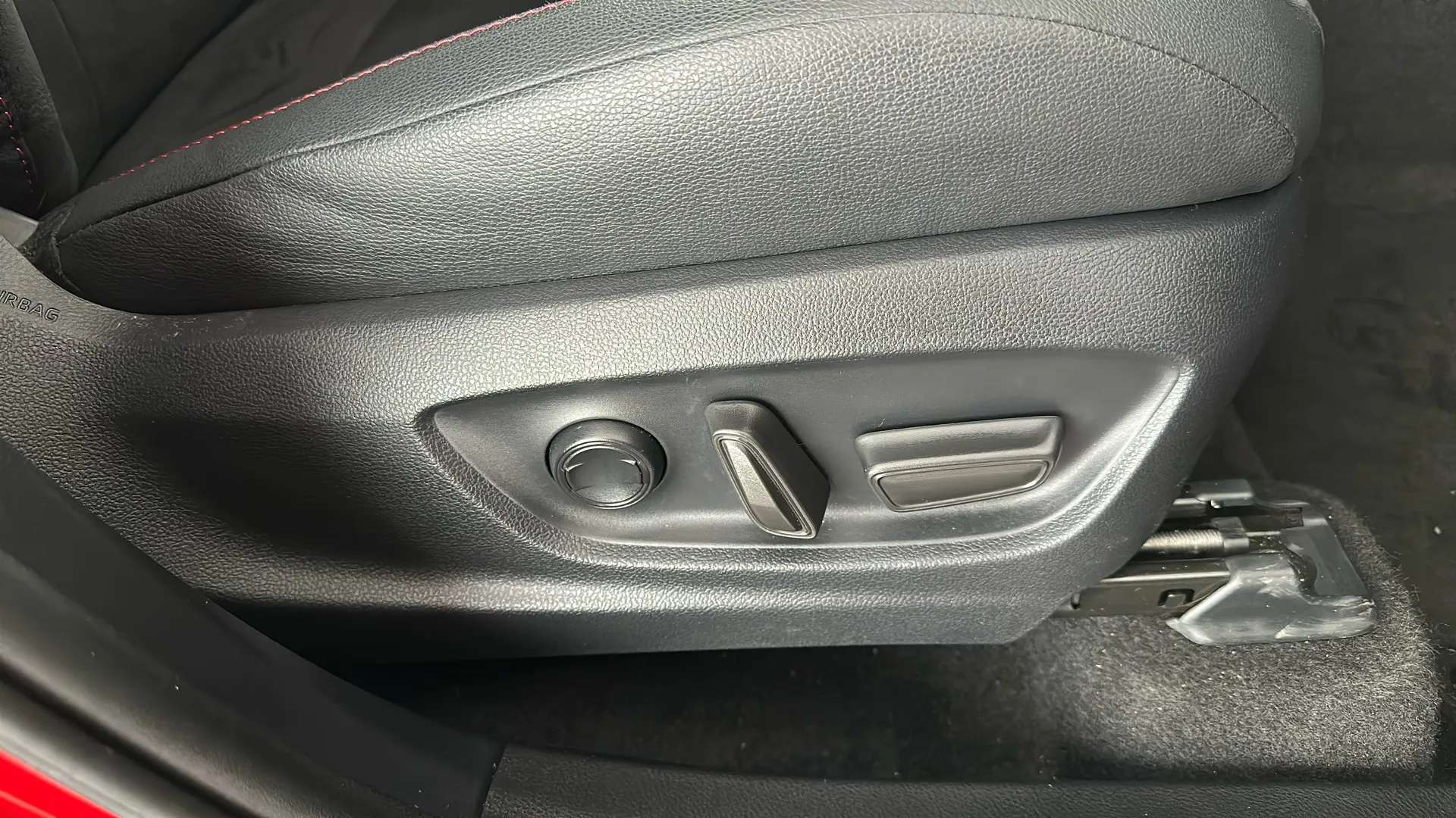 2024 TOYOTA C-HR 2024 TOYOTA C-HR