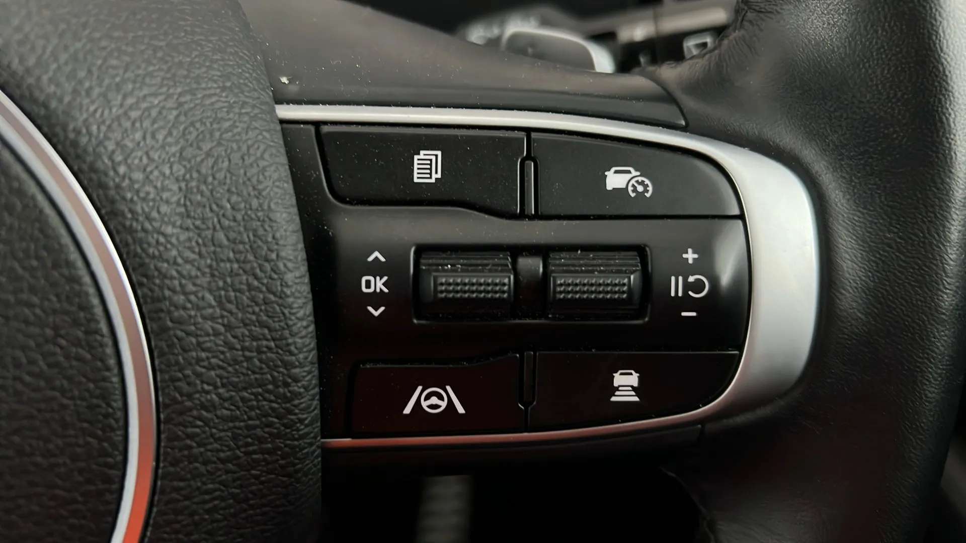 2025 KIA SPORTAGE 2025 KIA SPORTAGE