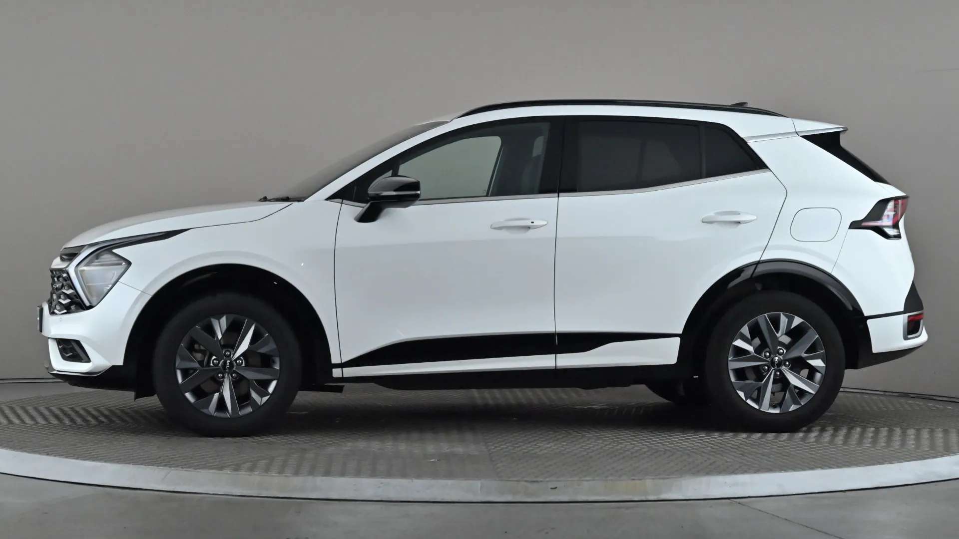 A 2023 KIA SPORTAGE 1.6T GDi HEV GT-Line Auto A 2023 KIA SPORTAGE 1.6T GDi HEV GT-Line Auto