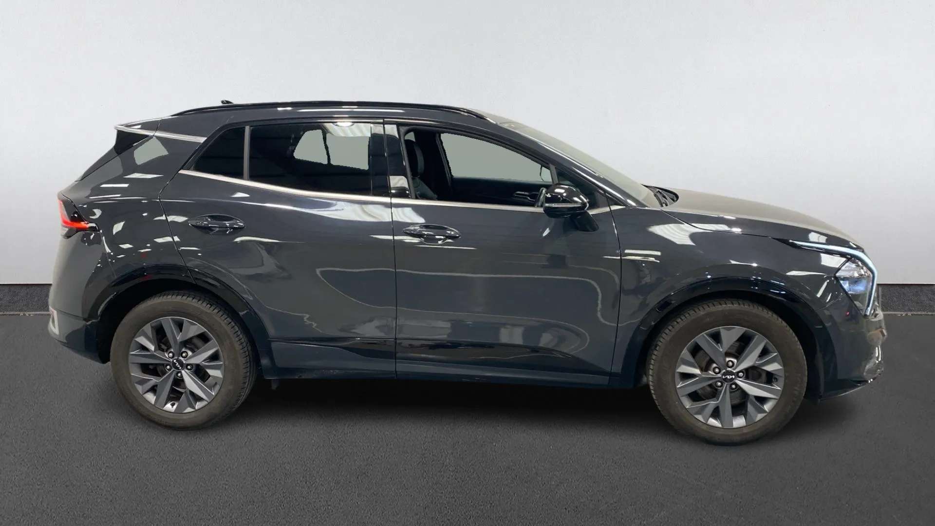 A 2022 KIA SPORTAGE 1.6T GDi HEV GT-Line Auto A 2022 KIA SPORTAGE 1.6T GDi HEV GT-Line Auto