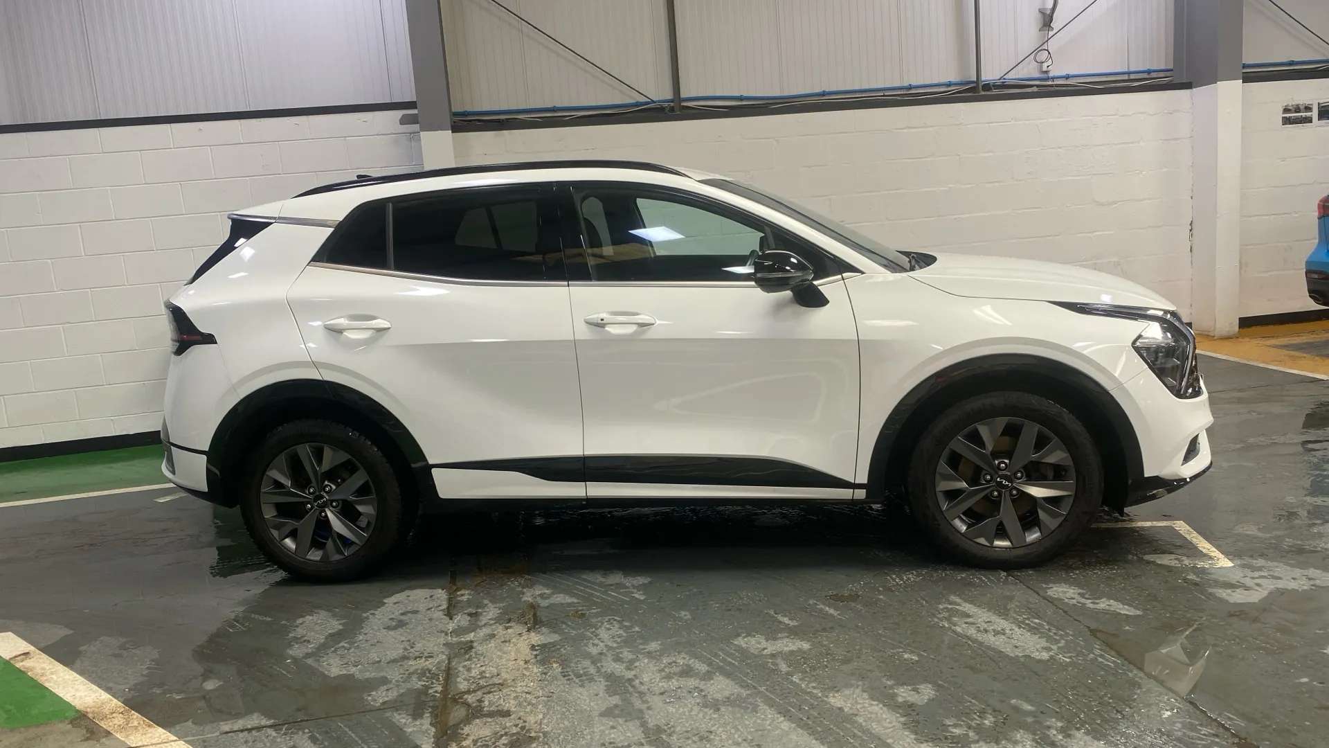 A 2022 KIA SPORTAGE 1.6T GDi HEV GT-Line Auto A 2022 KIA SPORTAGE 1.6T GDi HEV GT-Line Auto