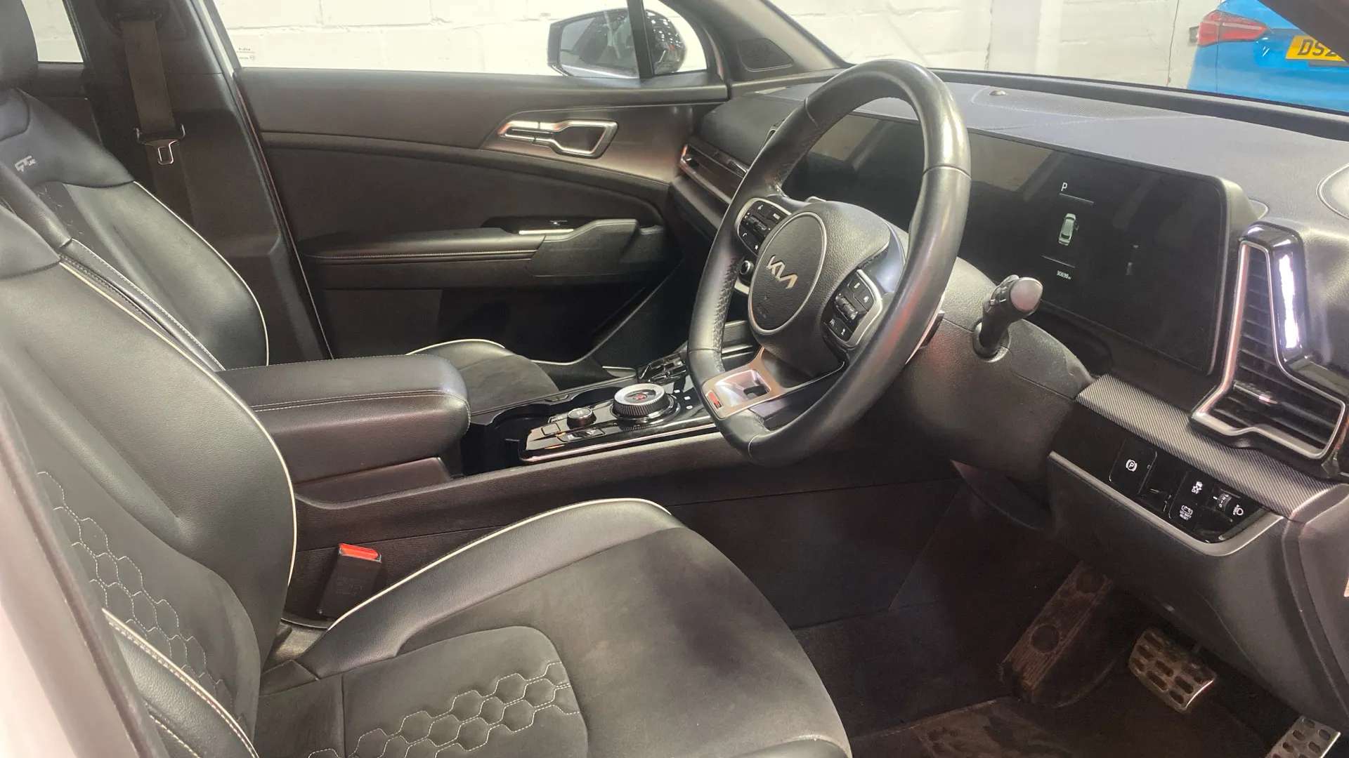 A 2022 KIA SPORTAGE 1.6T GDi HEV GT-Line Auto A 2022 KIA SPORTAGE 1.6T GDi HEV GT-Line Auto