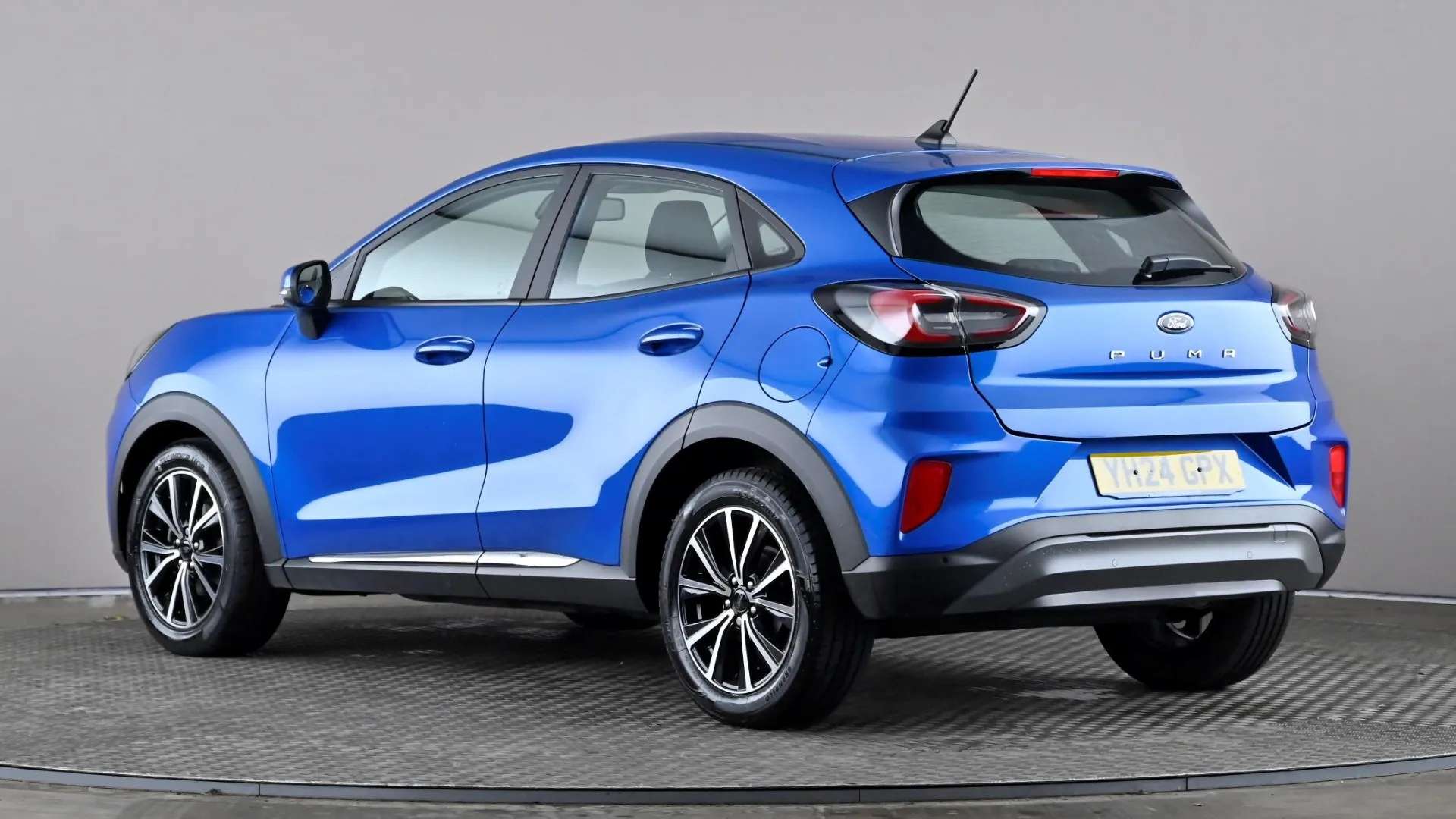 A 2024 FORD PUMA 1.0 EcoBoost Hybrid mHEV Titanium DCT A 2024 FORD PUMA 1.0 EcoBoost Hybrid mHEV Titanium DCT