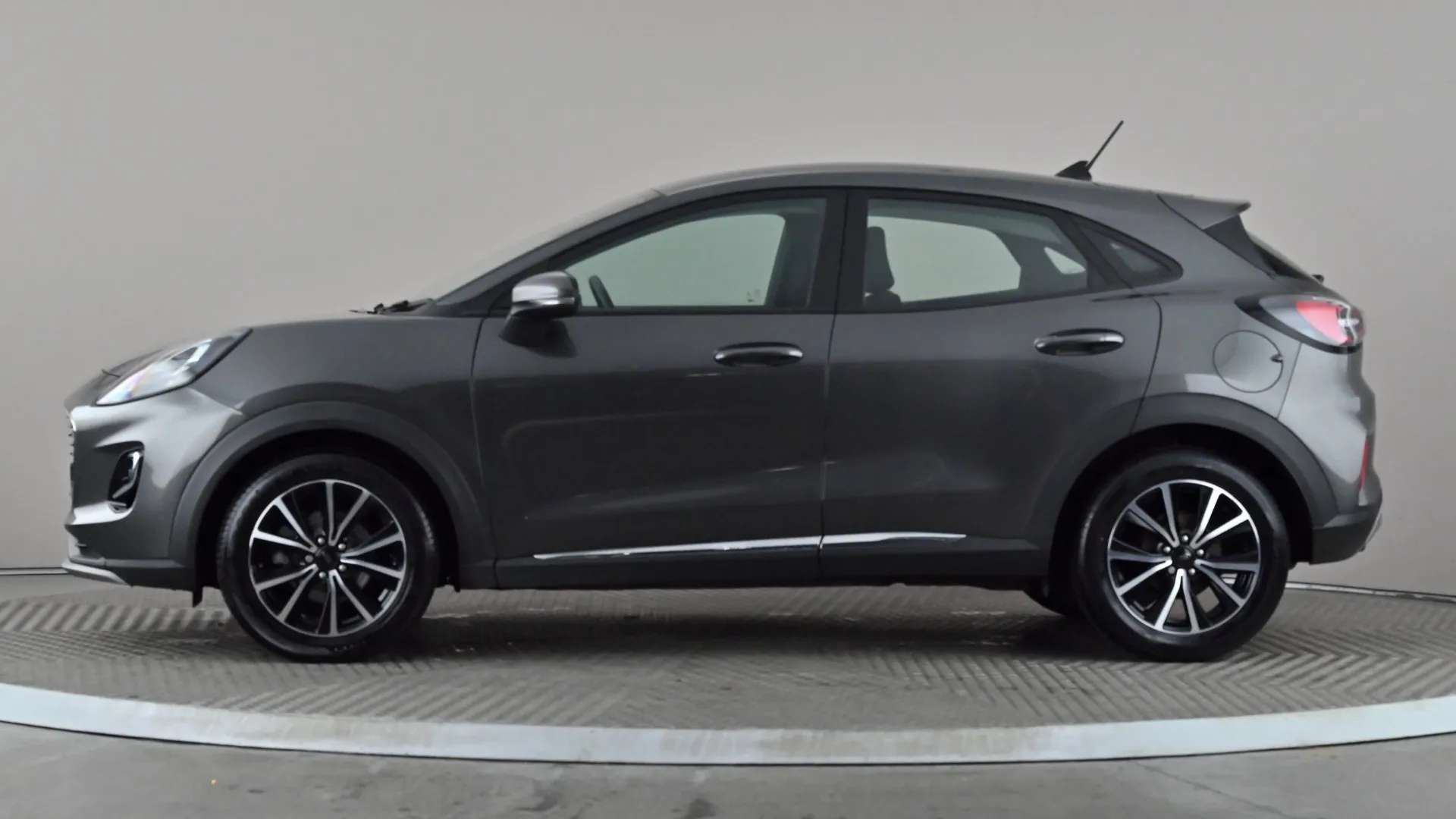 A 2023 FORD PUMA 1.0 EcoBoost Hybrid mHEV Titanium DCT A 2023 FORD PUMA 1.0 EcoBoost Hybrid mHEV Titanium DCT