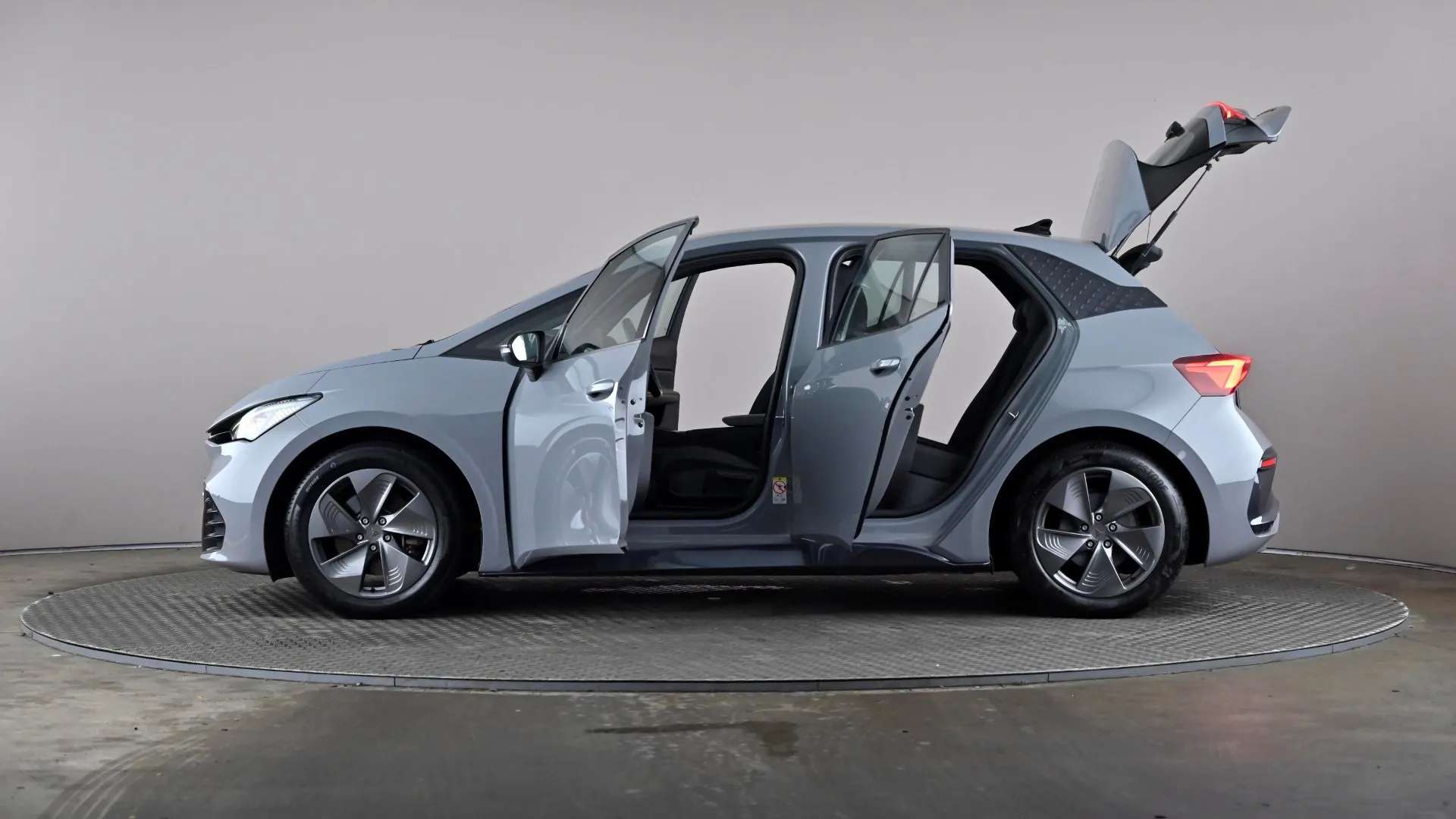 2023 CUPRA BORN 2023 CUPRA BORN
