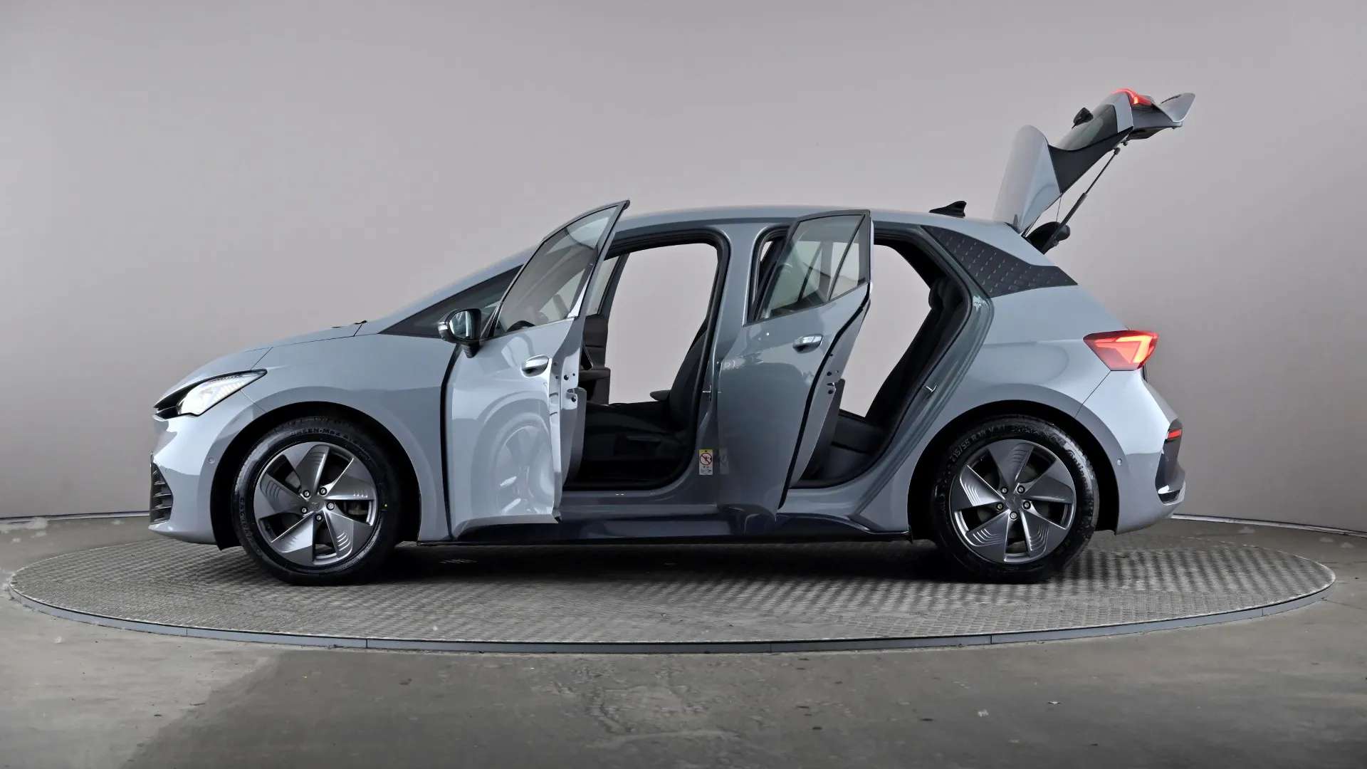 2023 CUPRA BORN 2023 CUPRA BORN