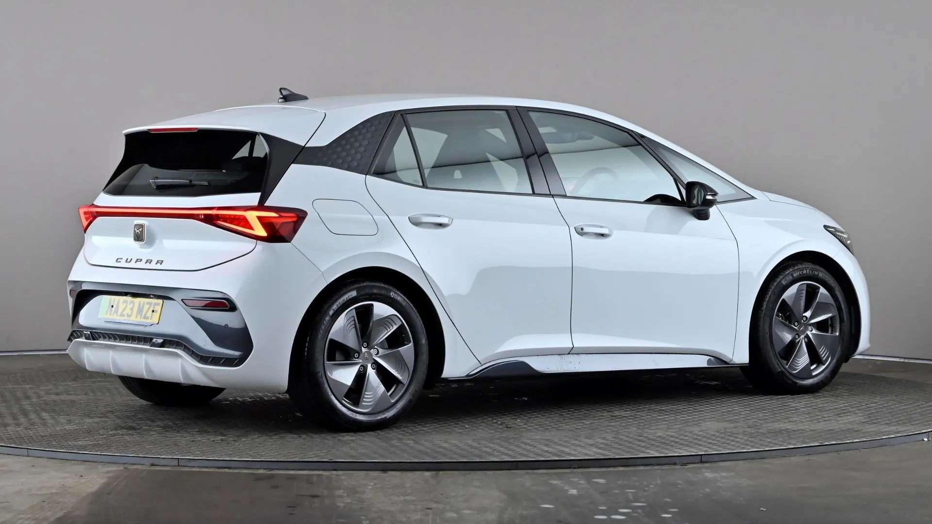 2023 CUPRA BORN 2023 CUPRA BORN