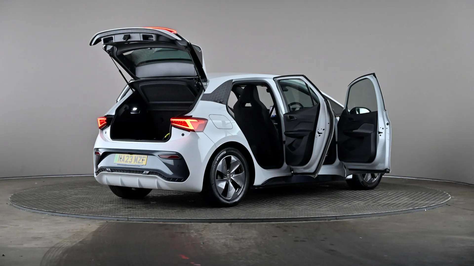 2023 CUPRA BORN 2023 CUPRA BORN