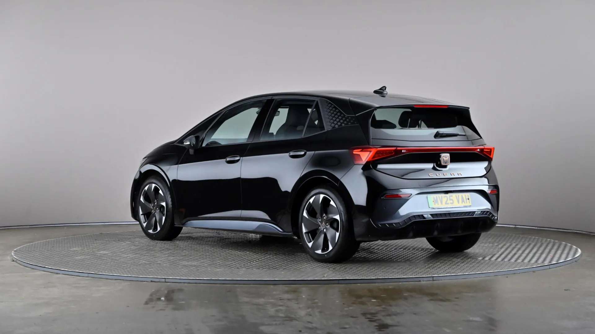 2025 CUPRA BORN 2025 CUPRA BORN