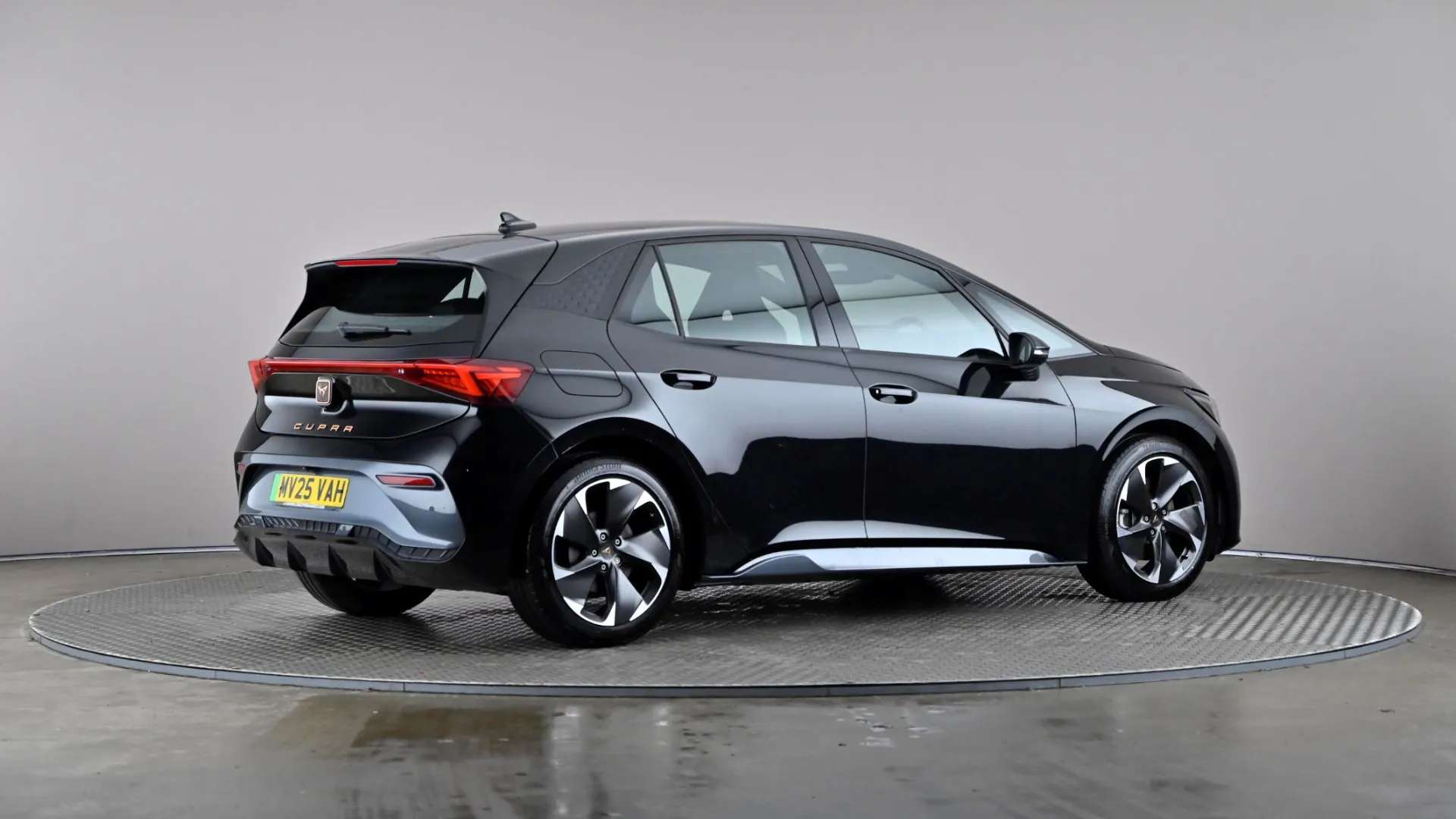 2025 CUPRA BORN 2025 CUPRA BORN