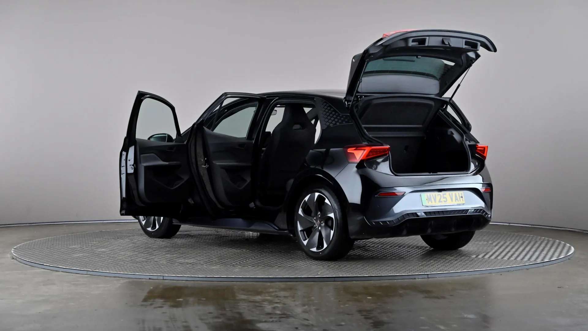 2025 CUPRA BORN 2025 CUPRA BORN