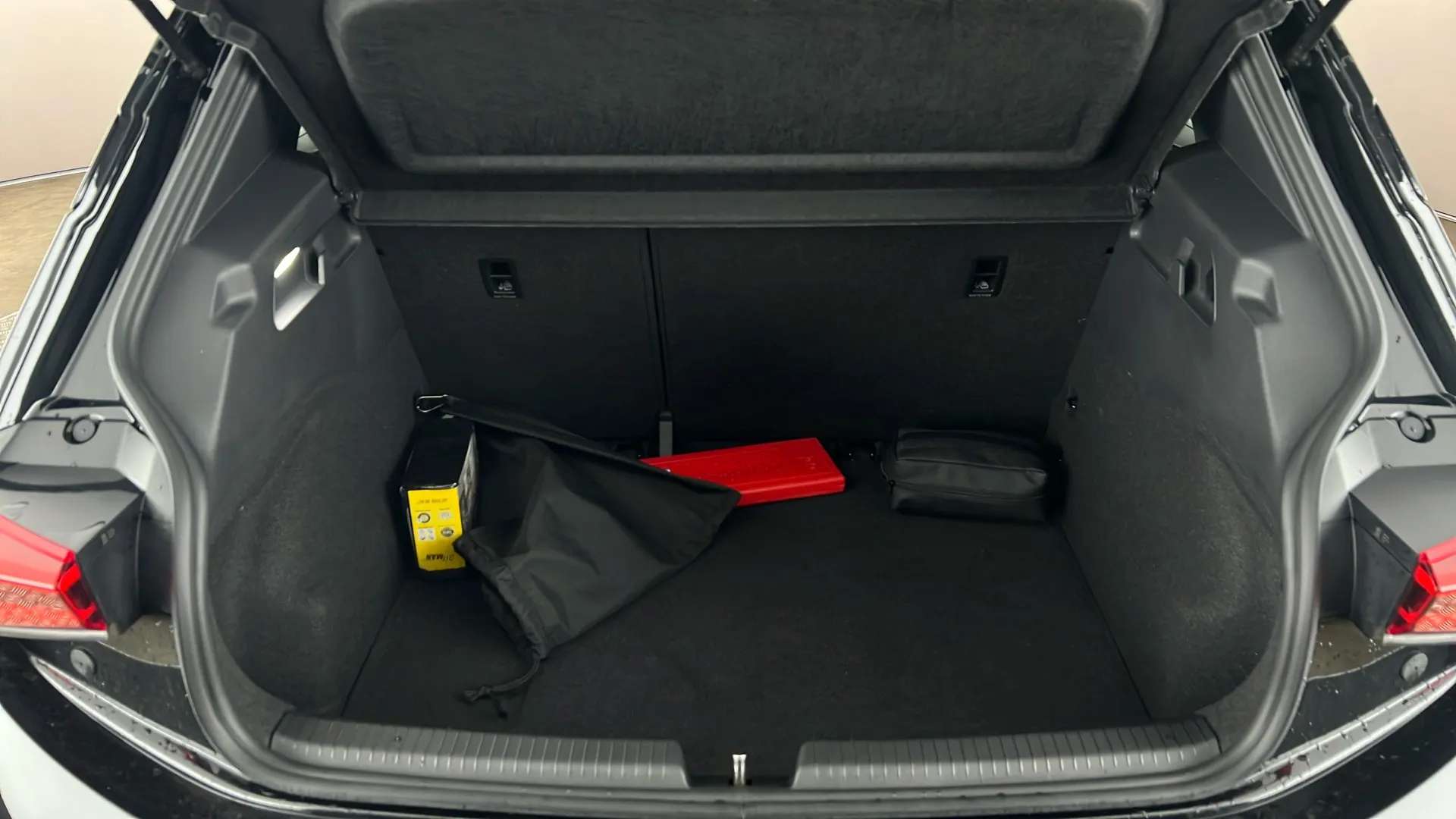 2025 CUPRA BORN 2025 CUPRA BORN