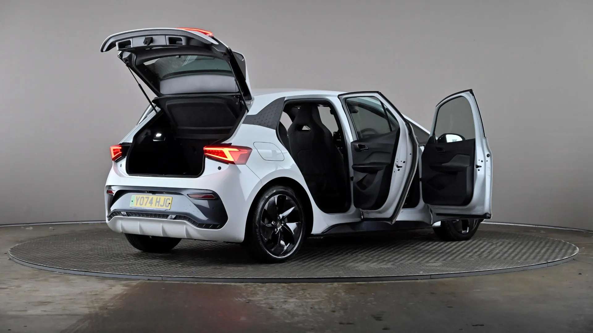 2025 CUPRA BORN 2025 CUPRA BORN