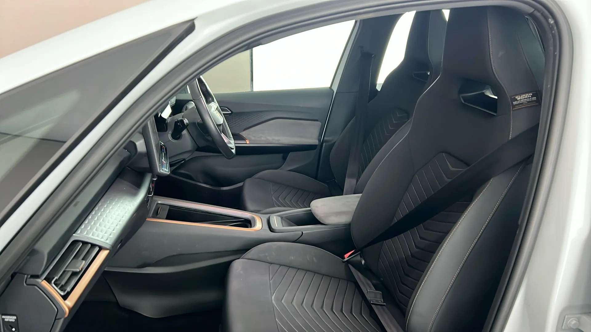 2025 CUPRA BORN 2025 CUPRA BORN