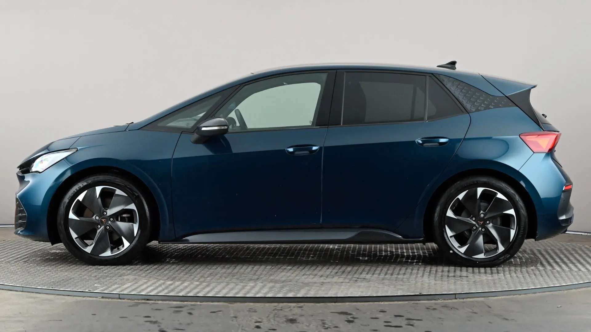 A 2024 CUPRA BORN 150kW V2 58kWh Auto A 2024 CUPRA BORN 150kW V2 58kWh Auto