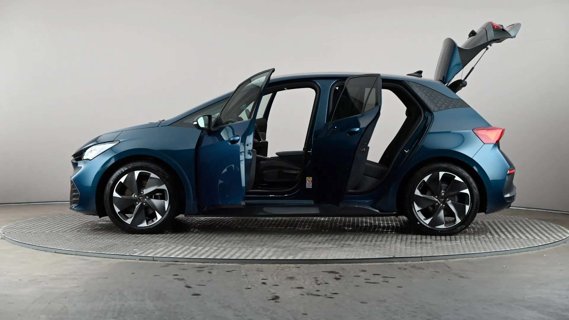 2024 CUPRA BORN 2024 CUPRA BORN